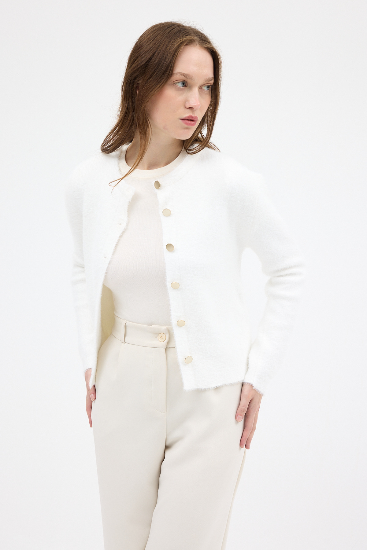 Ekru Kadın Yumoş Dokulu Düğmeli Triko Hırka 2241 - 7