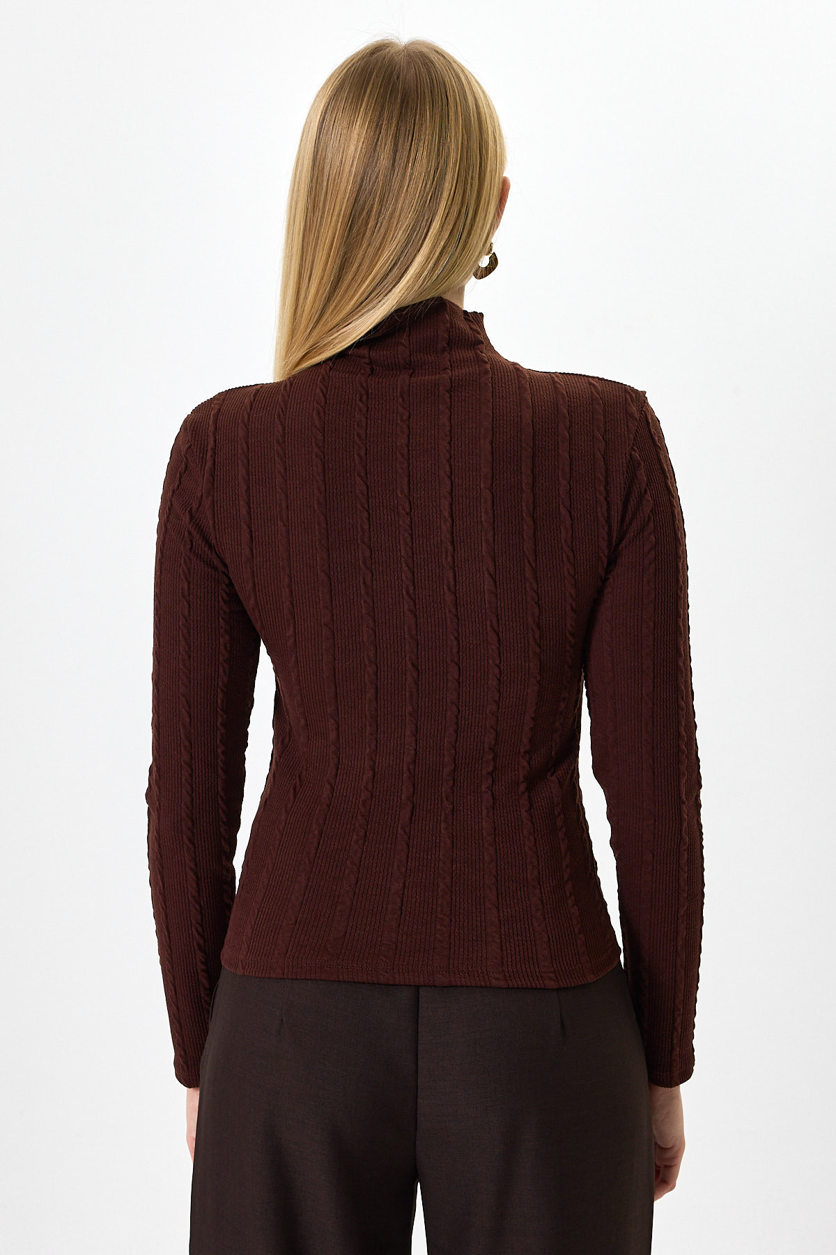 Kahverengi Ajurlu Örgü Desenli Dik Yaka Kadın Bluz 2289 - 5