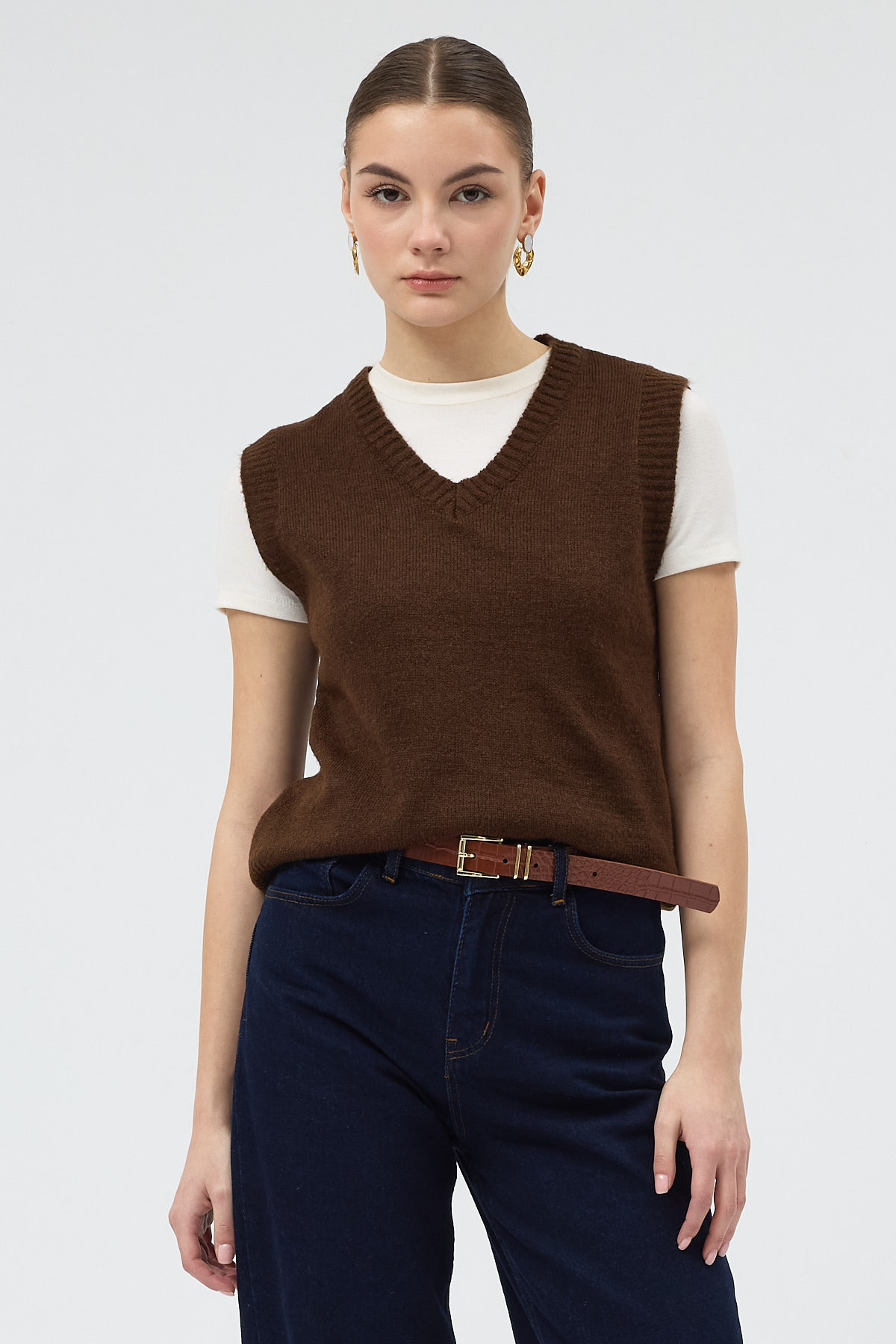 Acı Kahve V Yaka Örme Sıfır Kol Kadın Süveter 2292 - 1