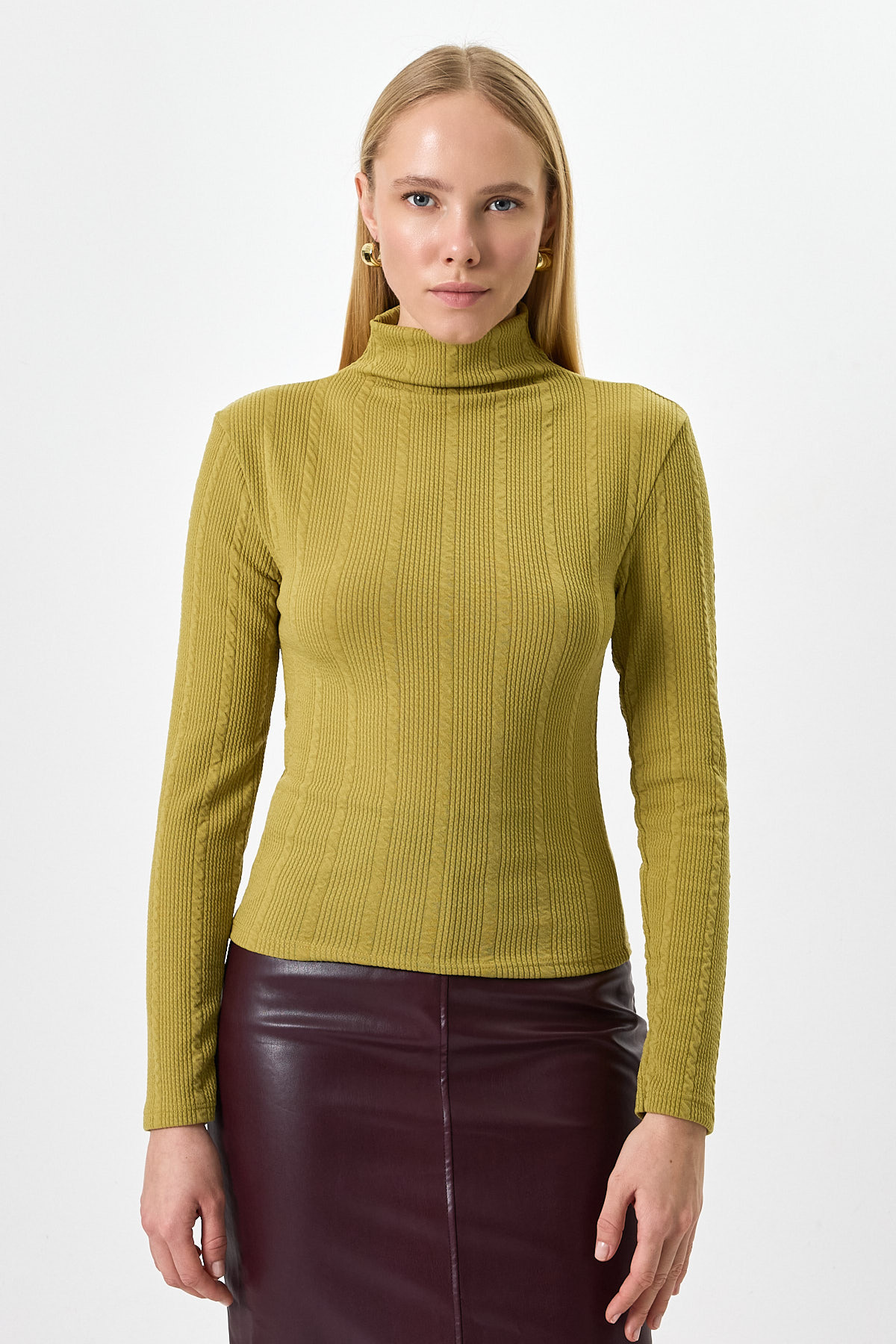 Yeşil Ajurlu Örgü Desenli Dik Yaka Kadın Bluz 2289 - RAYS