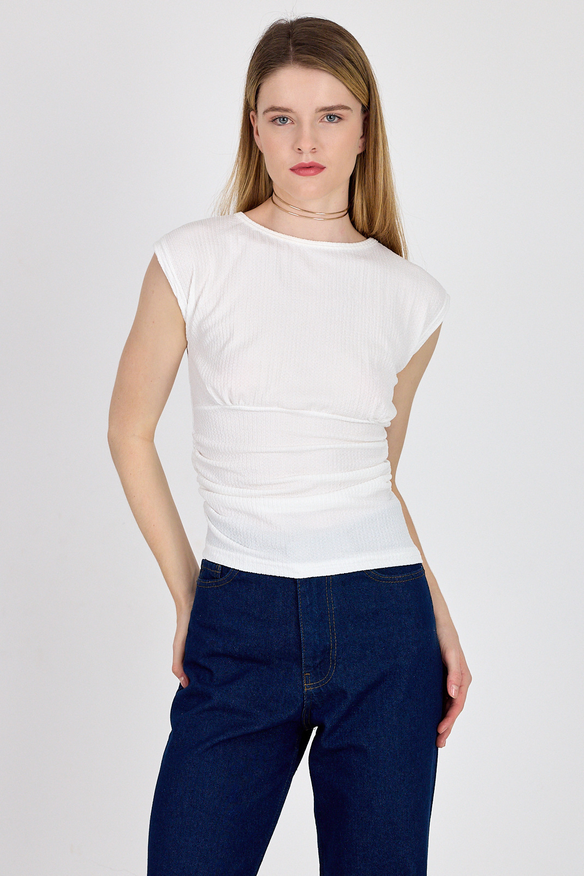 Beyaz Bisiklet Yaka Bel Büzgülü Bluz 2301 - 7