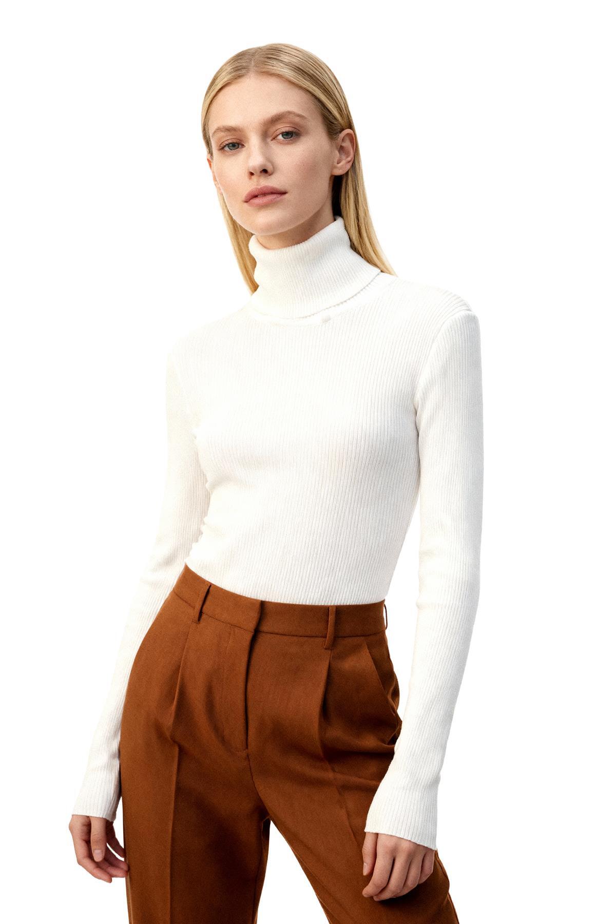 2302 Balıkçı Yaka Bluz Beyaz - 1