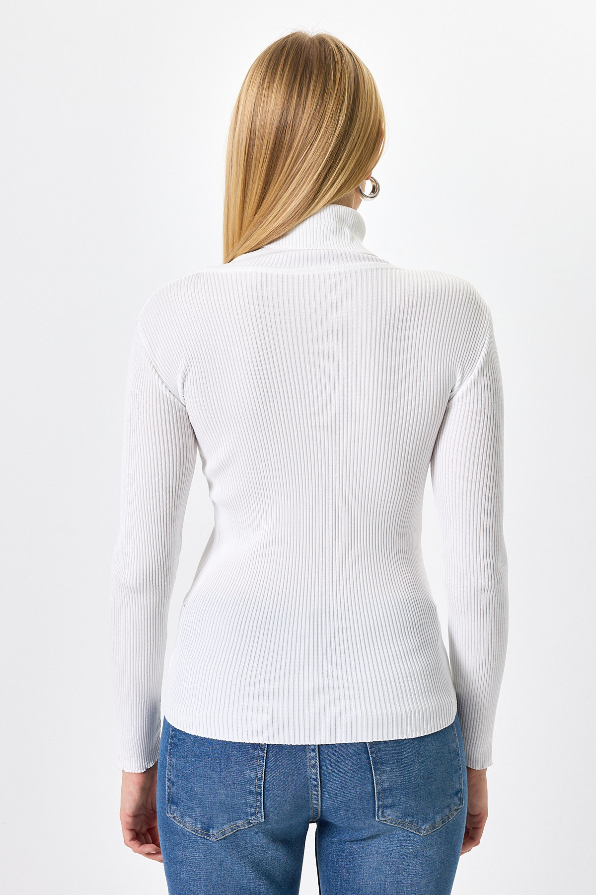 Beyaz Fitilli Balıkçı Yaka Uzun Kollu Bluz 2302 - 5
