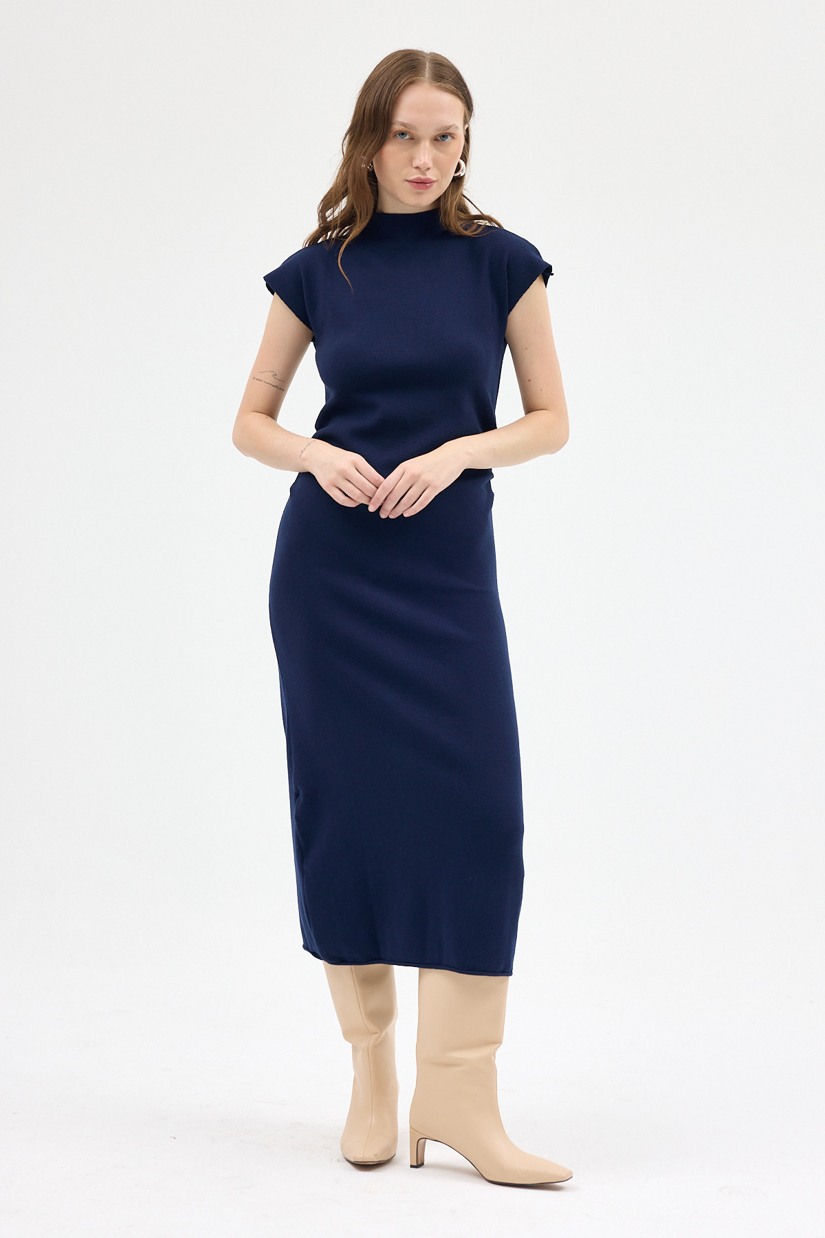 Laci Büzgü Detaylı Triko Midi Elbise 2317 