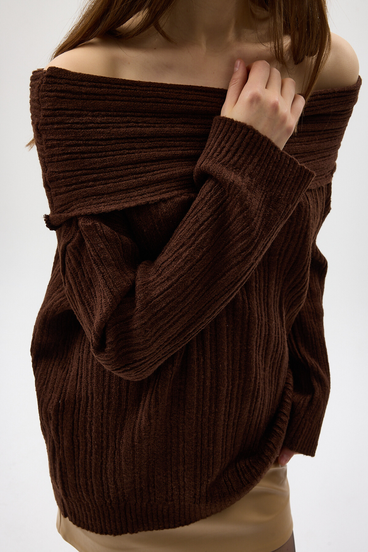 Kahverengi Fitilli Kayık Yaka Kadın Kazak 2324 - RAYS