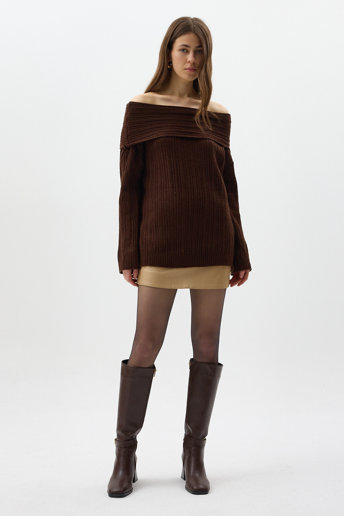 Kahverengi Fitilli Kayık Yaka Kadın Kazak 2324 - 3