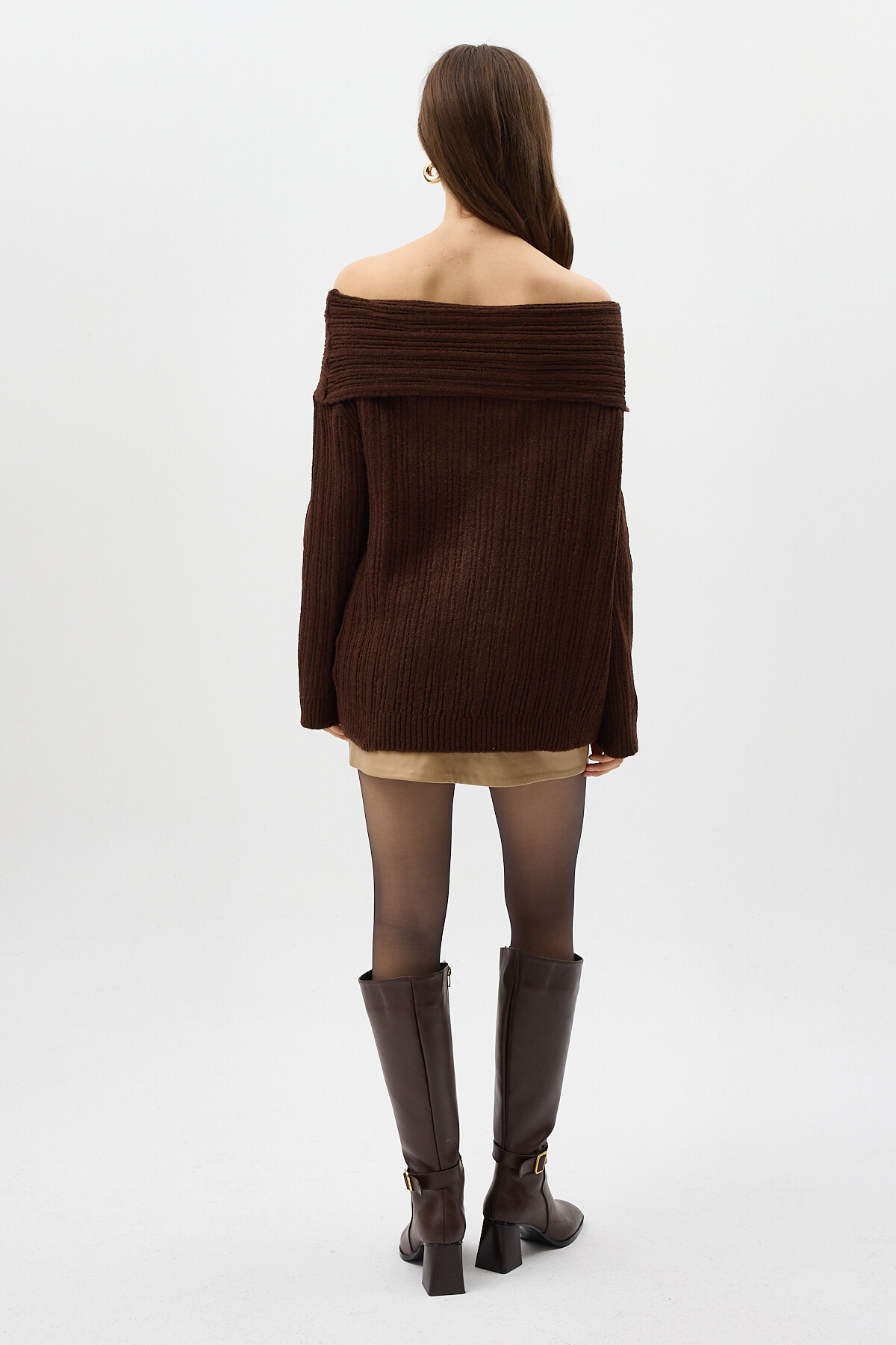 Kahverengi Fitilli Kayık Yaka Kadın Kazak 2324 - 5