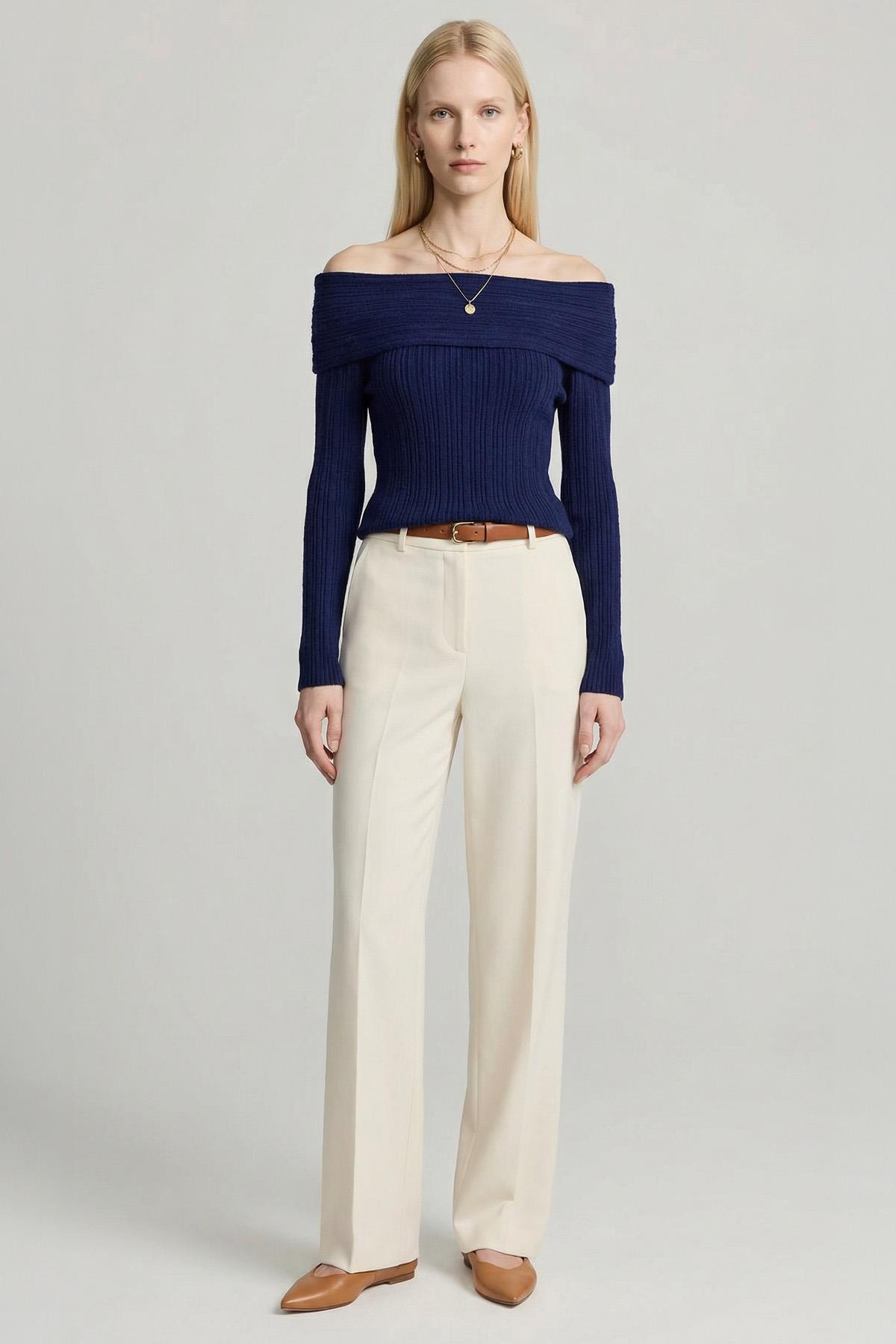 2324 Kayık Yaka Uzun Kol Kazak Laci - RAYS