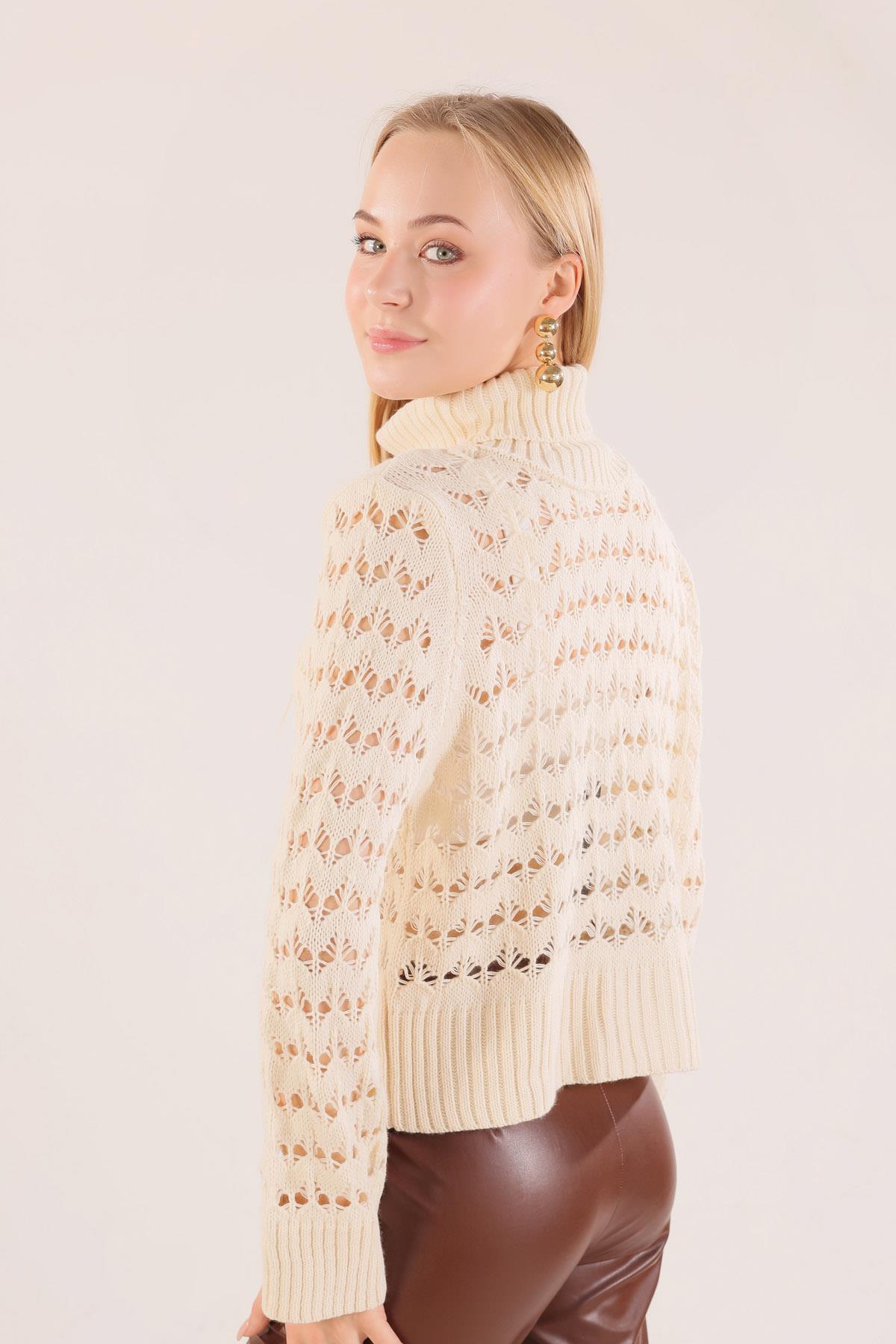 Ekru Boğazlı Delikli Kısa Kazak 2326 - 5