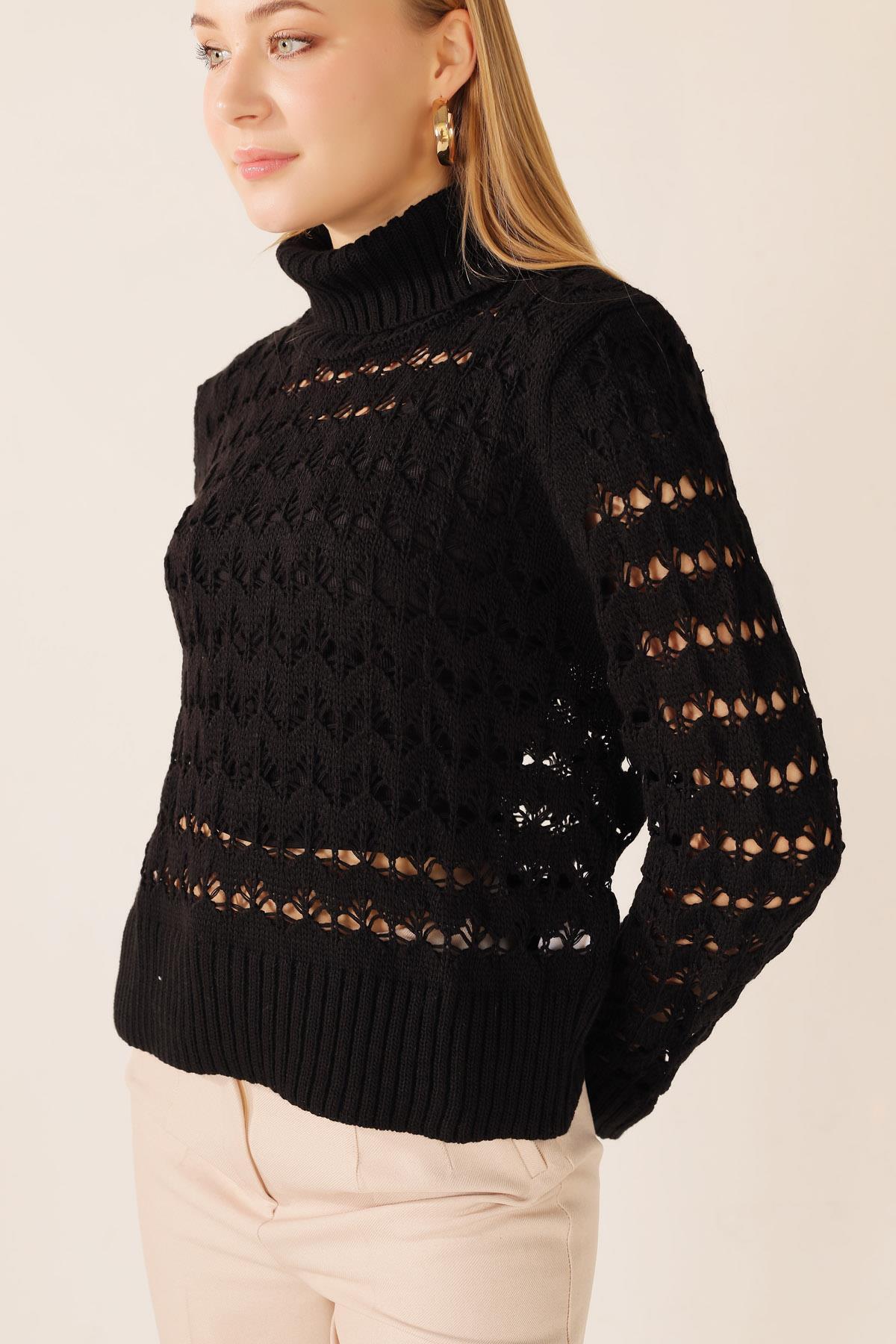 Siyah Boğazlı Delikli Kısa Kazak 2326 - 5