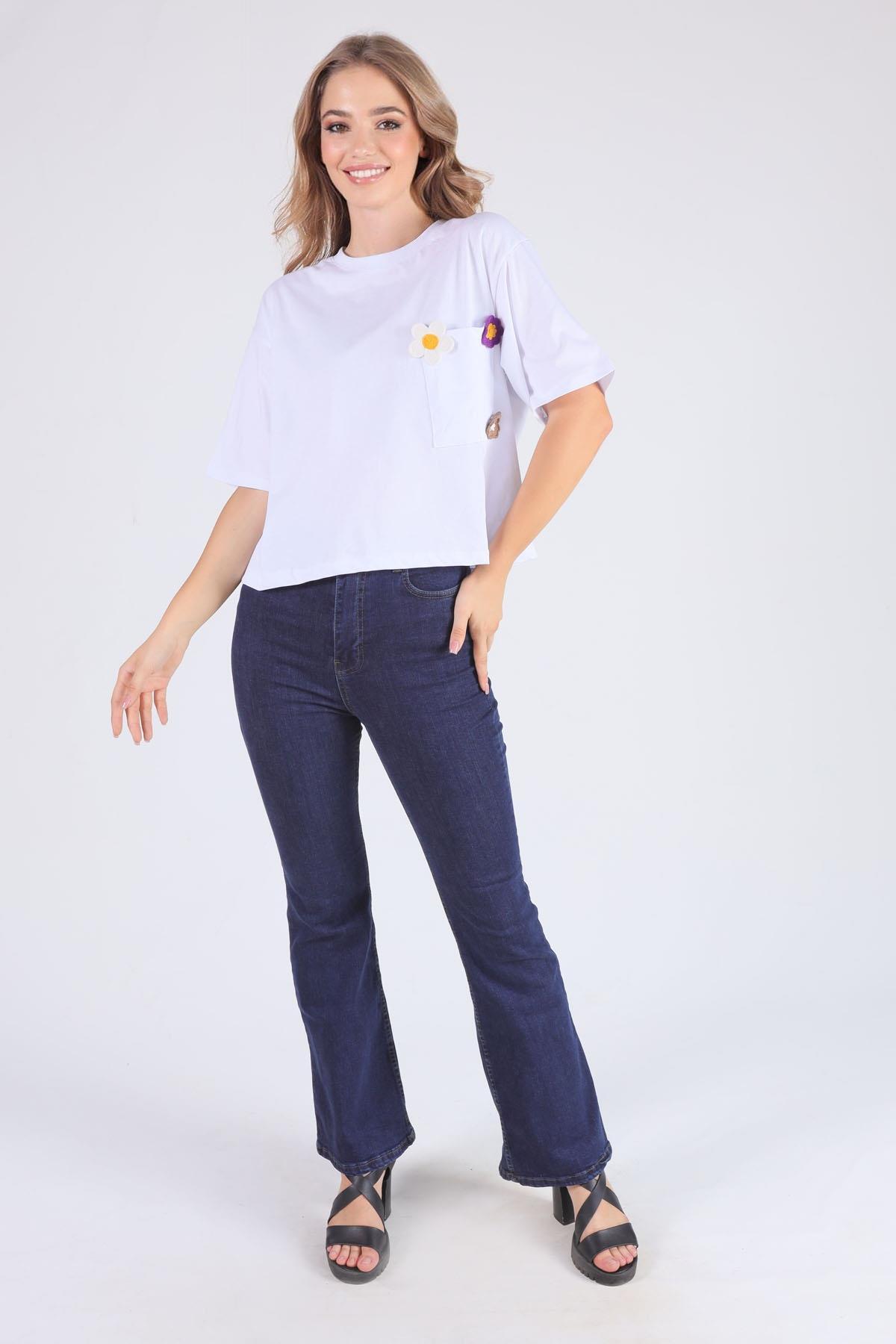 Beyaz Cep Papatya Detaylı Tişört 23304 - 2