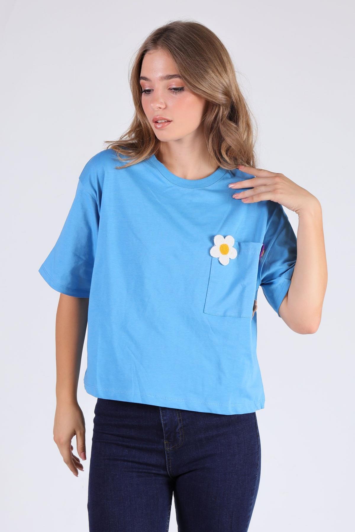 Mavi Cep Papatya Detaylı Tişört 23304 - 3