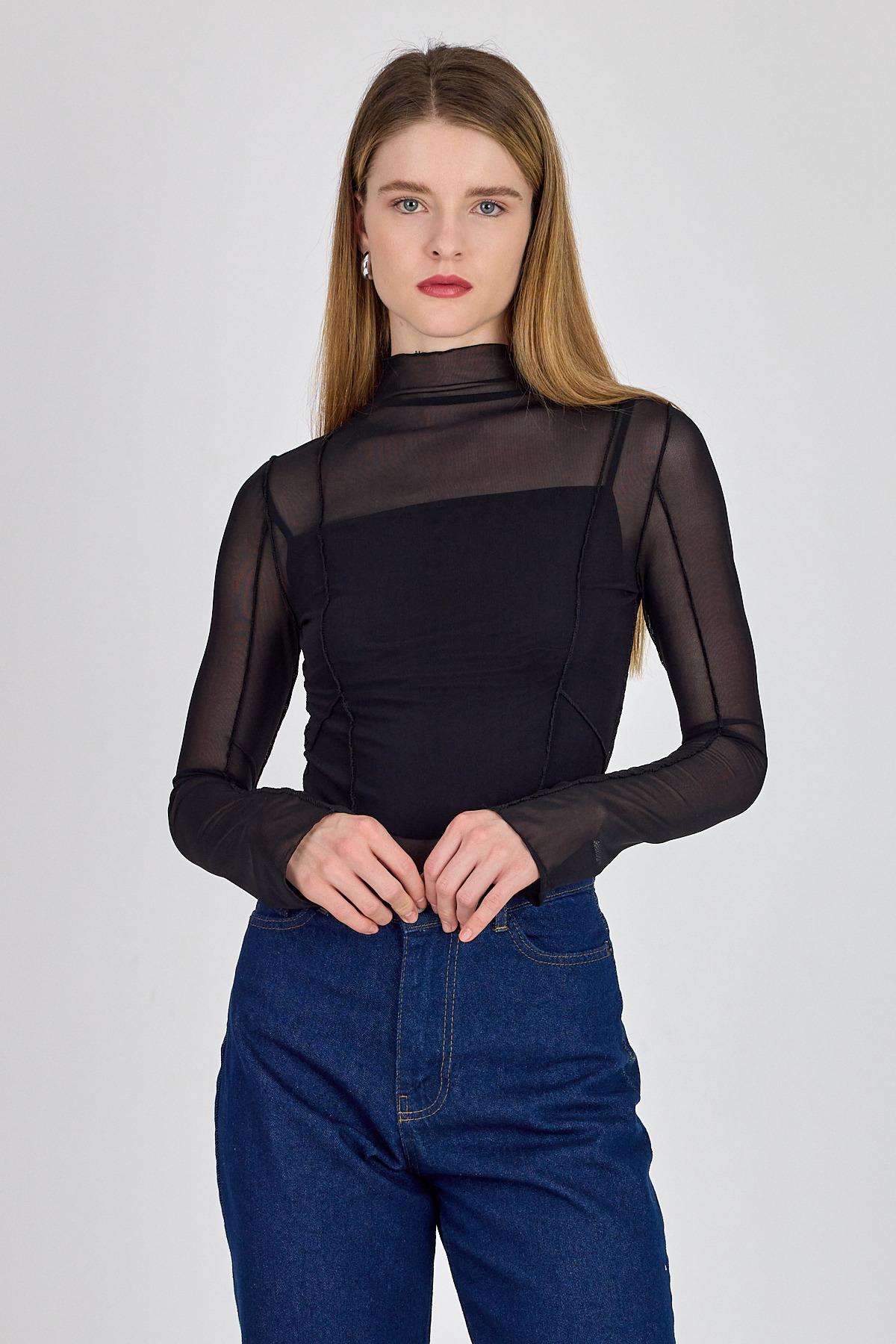 Siyah Dikiş Detaylı Uzun Kollu Tül Bluz 233163 - 2