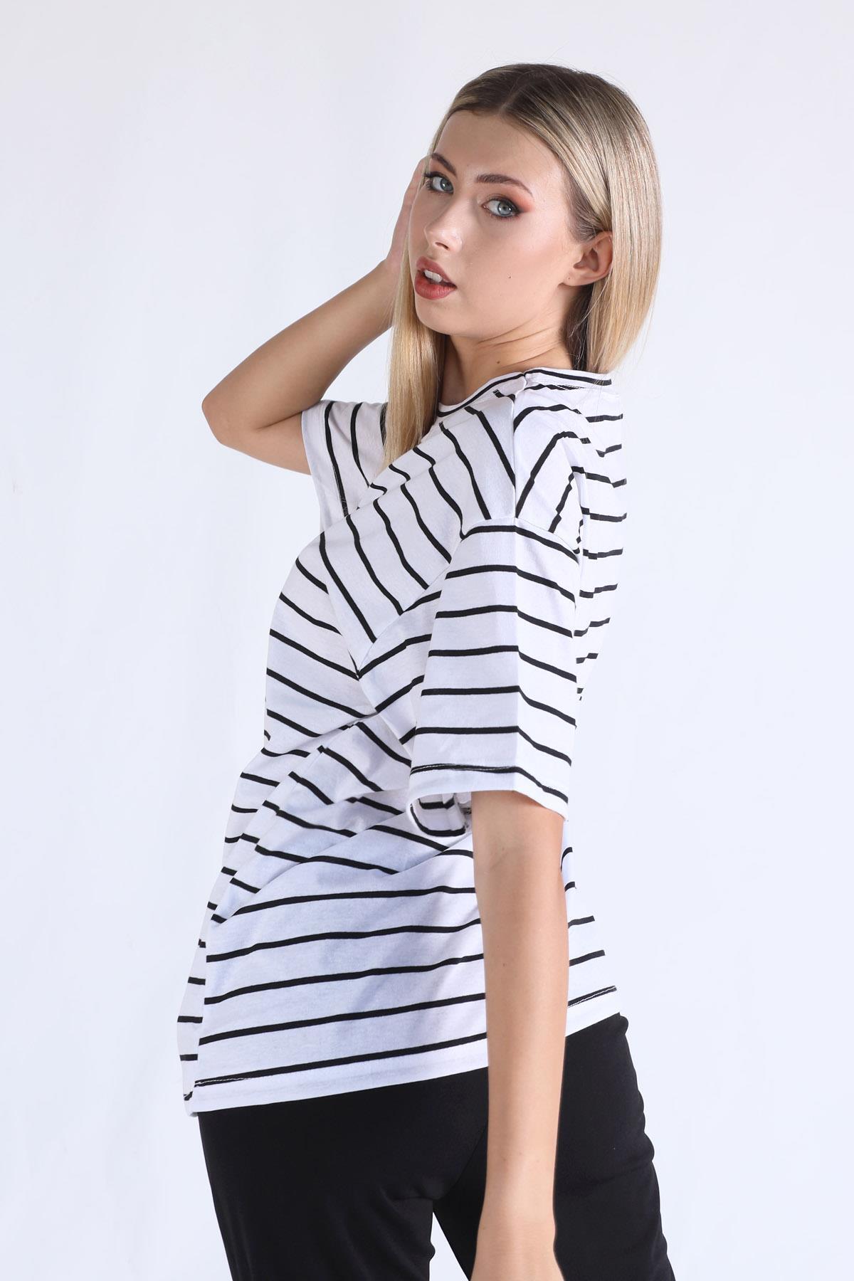 Beyaz Çizgili Oversize Tişört 23350 - 6