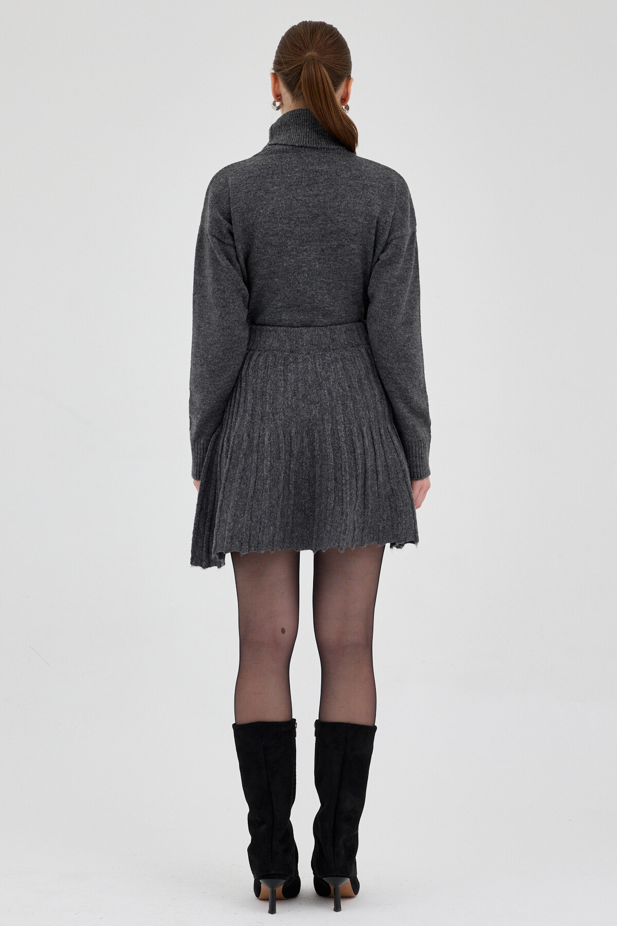 Antrasit Boğazlı Triko Kazak ve Pileli Mini Etek İkili Takım 2361 - 5