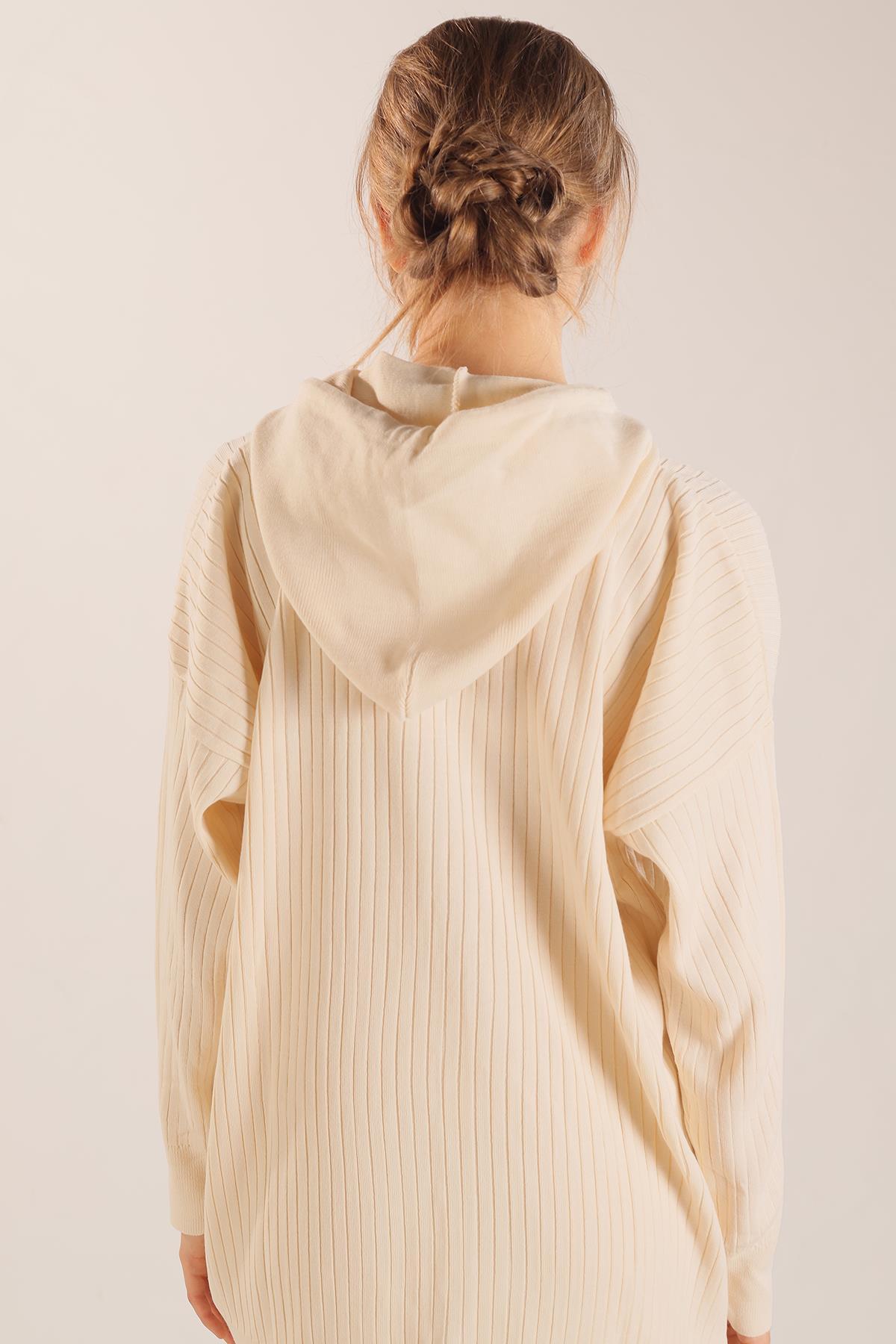 Ekru Kapüşonlu Çıtçıt Detay Takım 2367 - 5