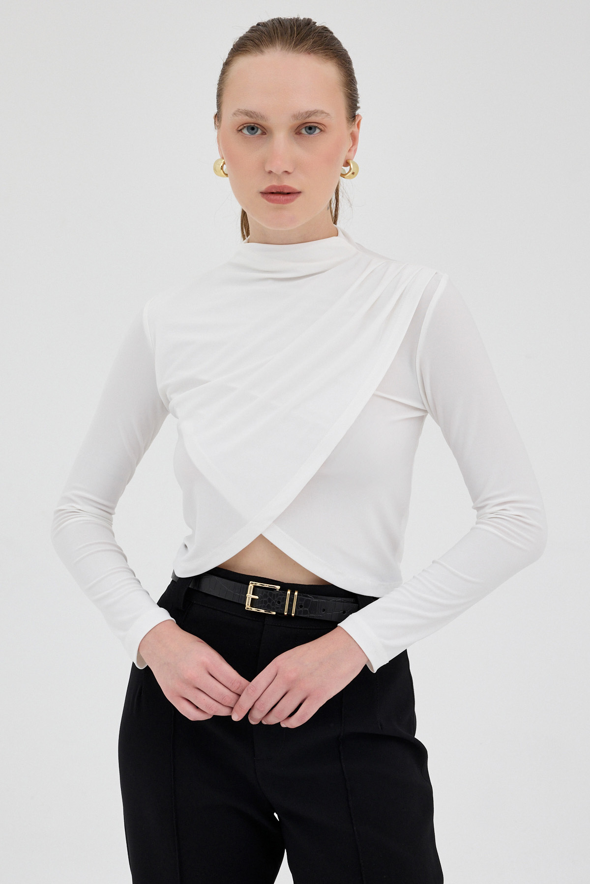 Ekru Drapeli Yüksek Yaka Uzun Kollu Bluz 2379 - RAYS