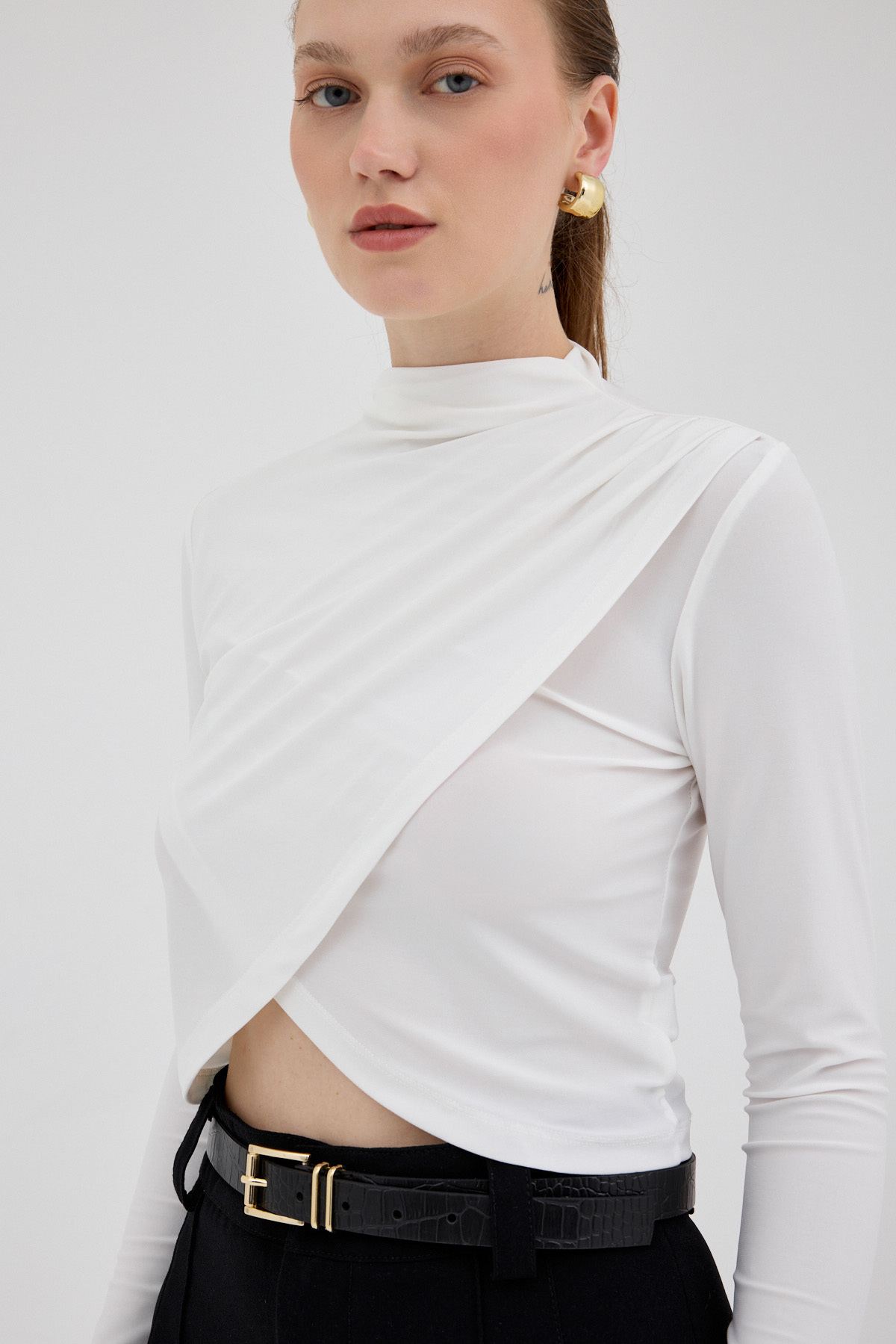Ekru Drapeli Yüksek Yaka Uzun Kollu Bluz 2379 - 4