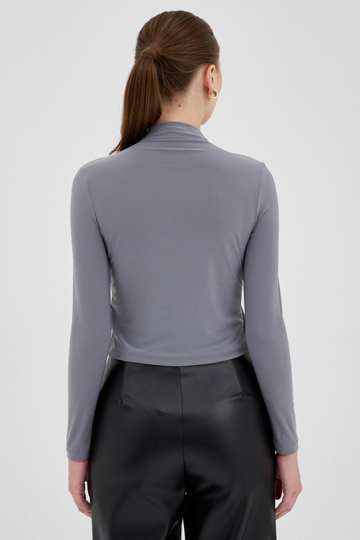 Koyu Gri Drapeli Yüksek Yaka Uzun Kollu Bluz 2379 - 5