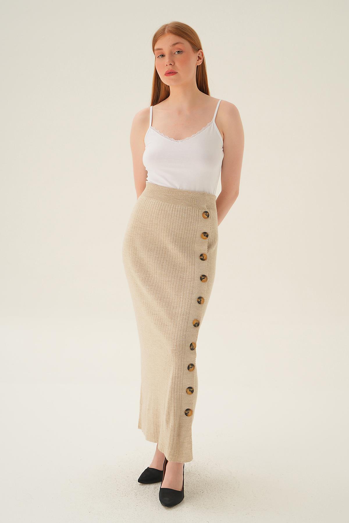 Taş Düğme Detay Etek 2401 - 6