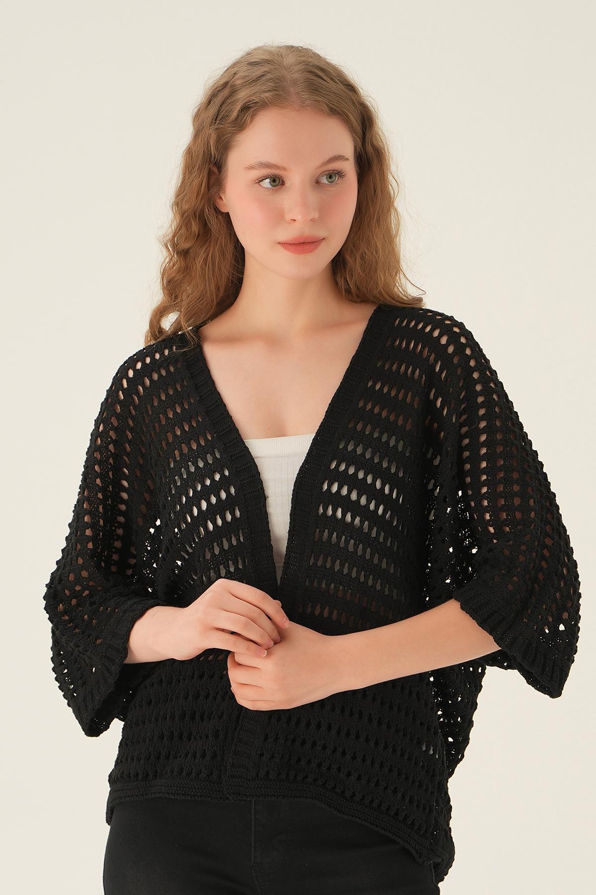 Siyah Delikli Hırka 2403 - 2