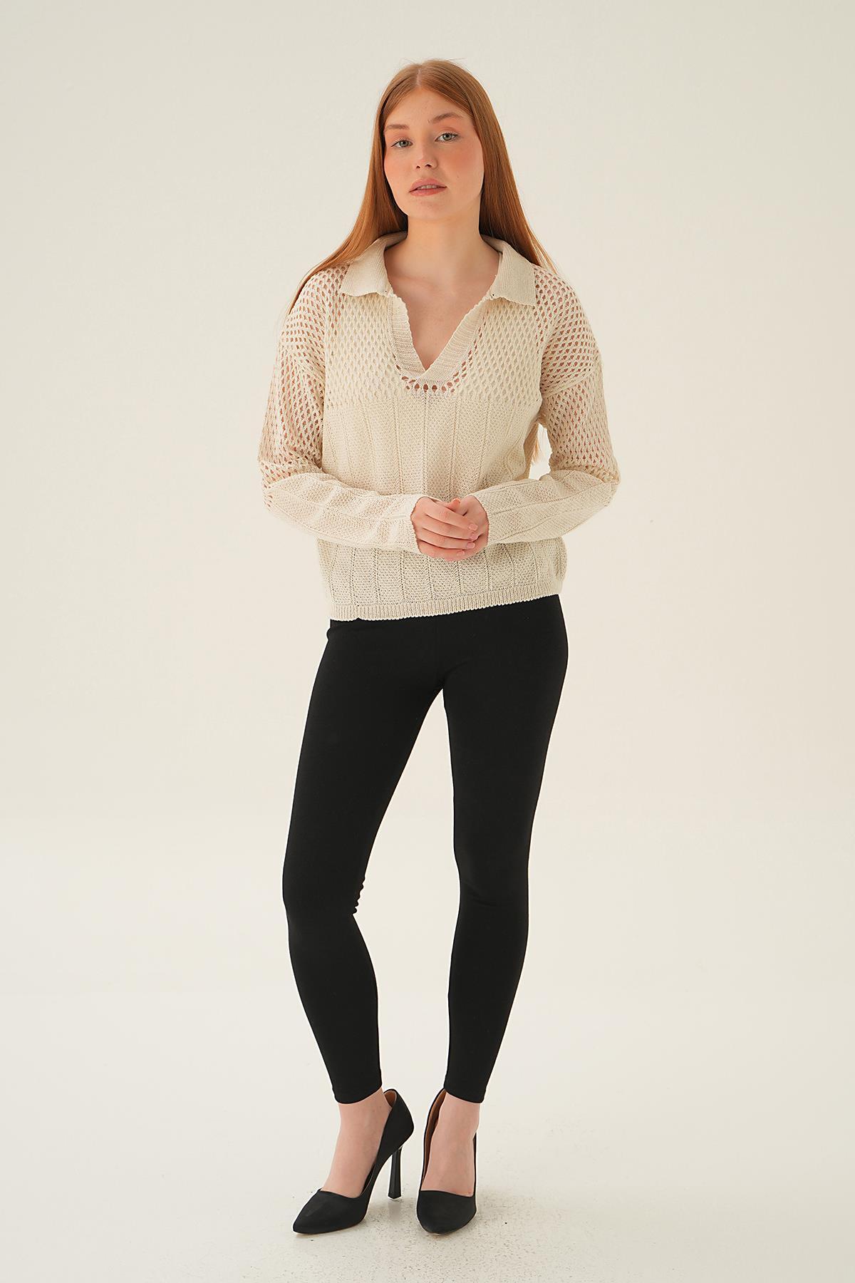 Ekru Polo Yaka Ajurlu Bluz 2405 - 2