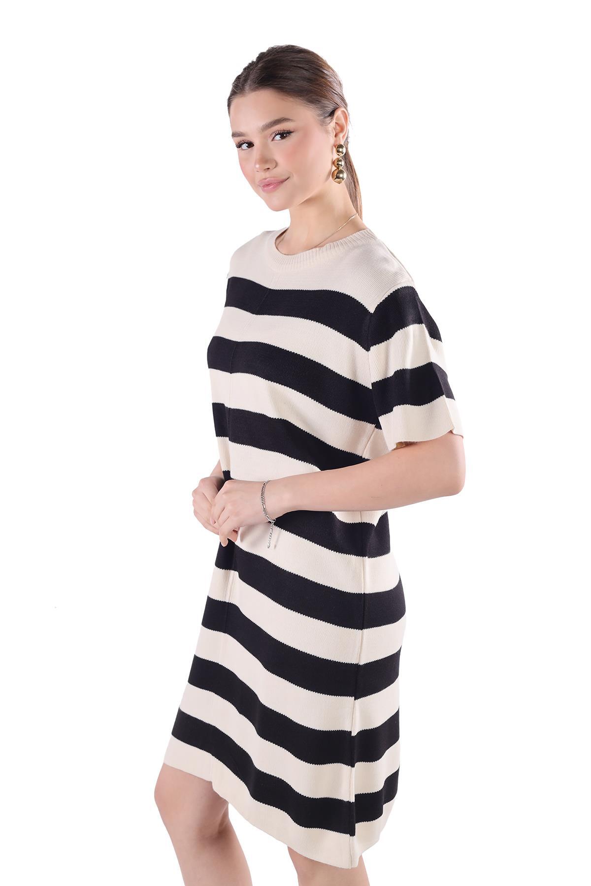 Taş Çizgili Kısa Kol Elbise 24102 - 3