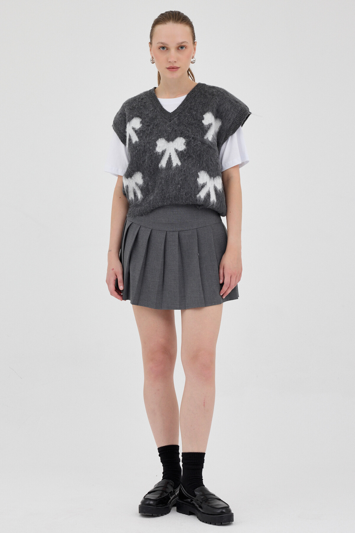 Antrasit V Yaka Fiyonk Desenli Kadın Süveter 2411 - 3