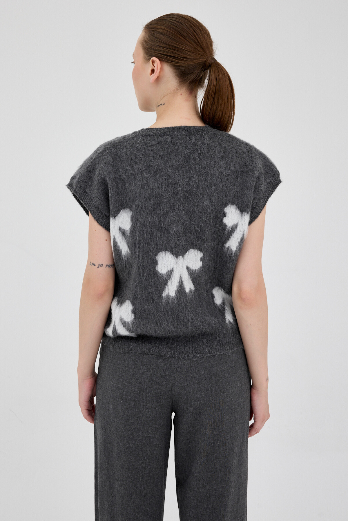 Antrasit V Yaka Fiyonk Desenli Kadın Süveter 2411 - 5