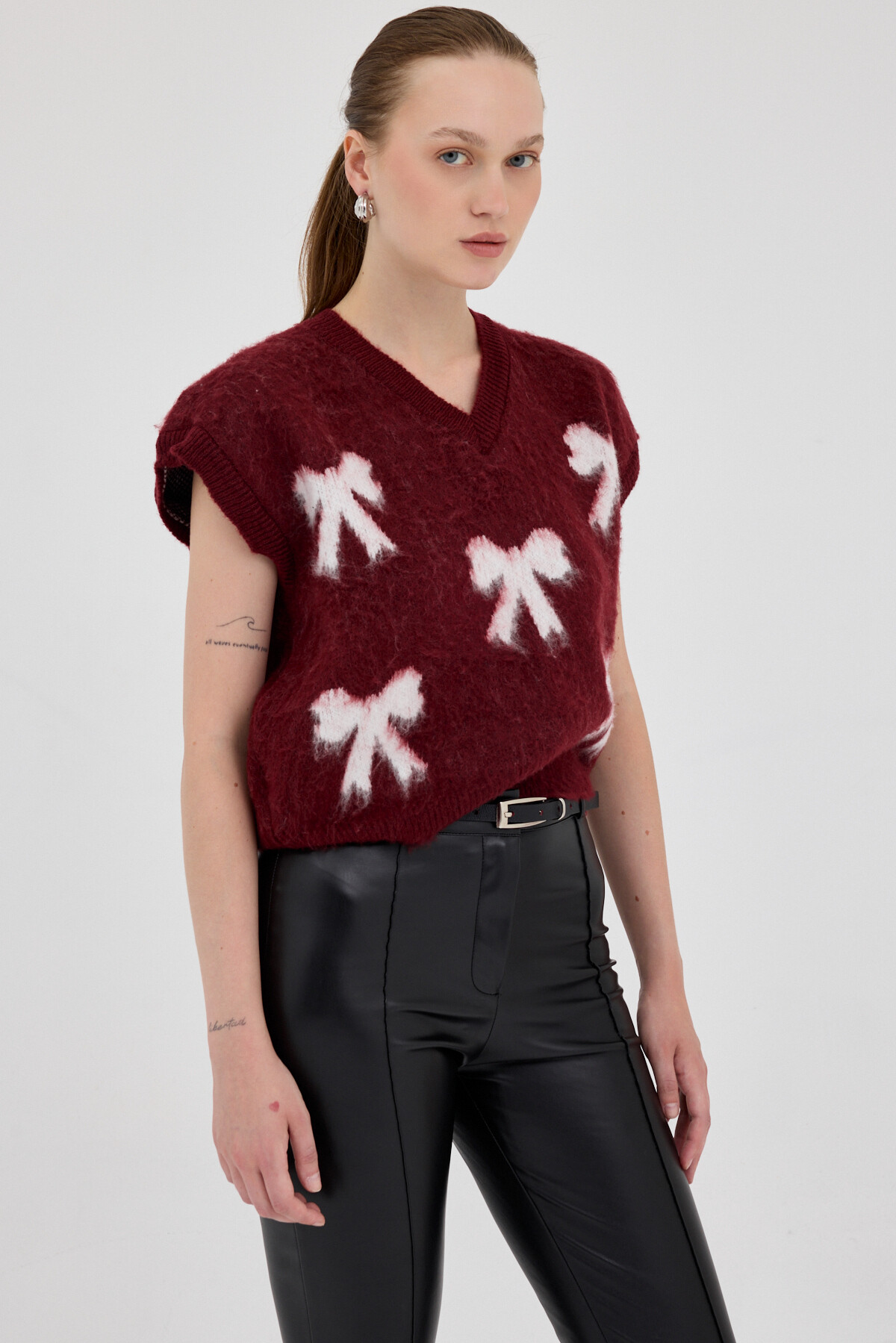 Bordo V Yaka Fiyonk Desenli Kadın Süveter 2411 - 6