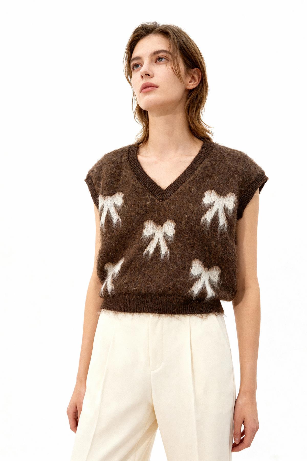 2411 Kurdele Desen V Yaka Süveter Acı Kahve - 1