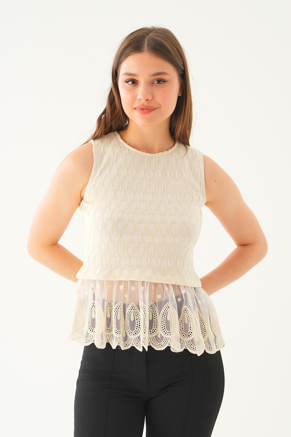 241168 Eteği Tüllü Bluz Bej - 3