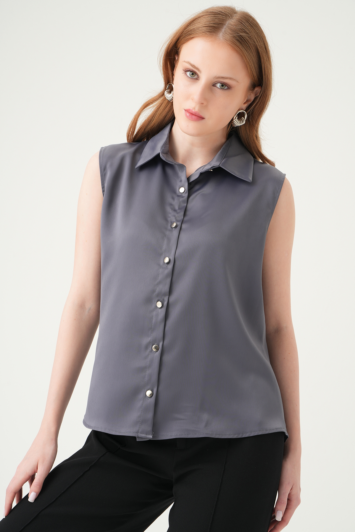 Koyu Gri Sıfır Kol Gömlek 241190 