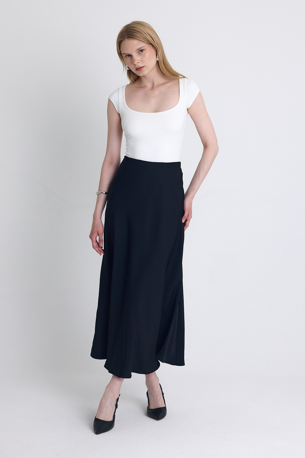 Siyah Yüksek Bel Midi A Kesim Etek 241312 - 2