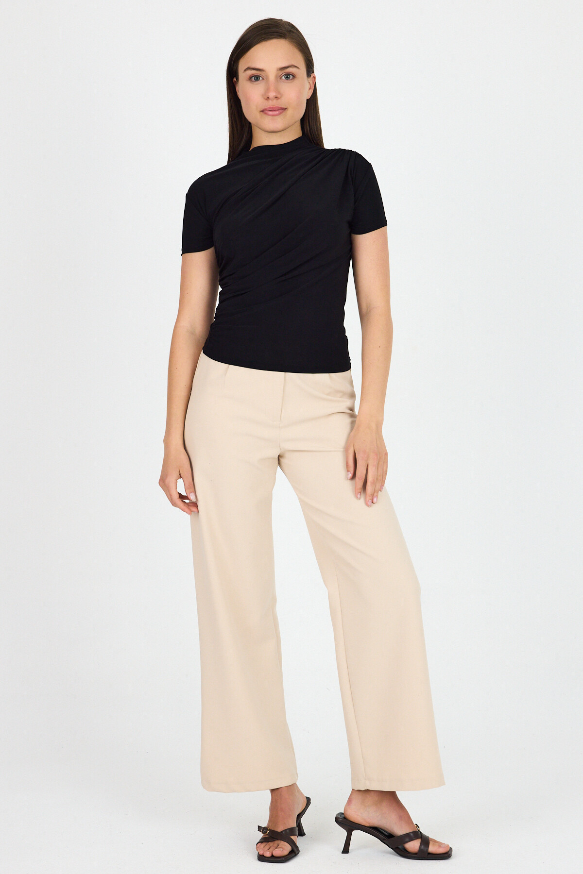 Siyah Kısa Kol Büzgülü Sandy Bluz 2417 - 3