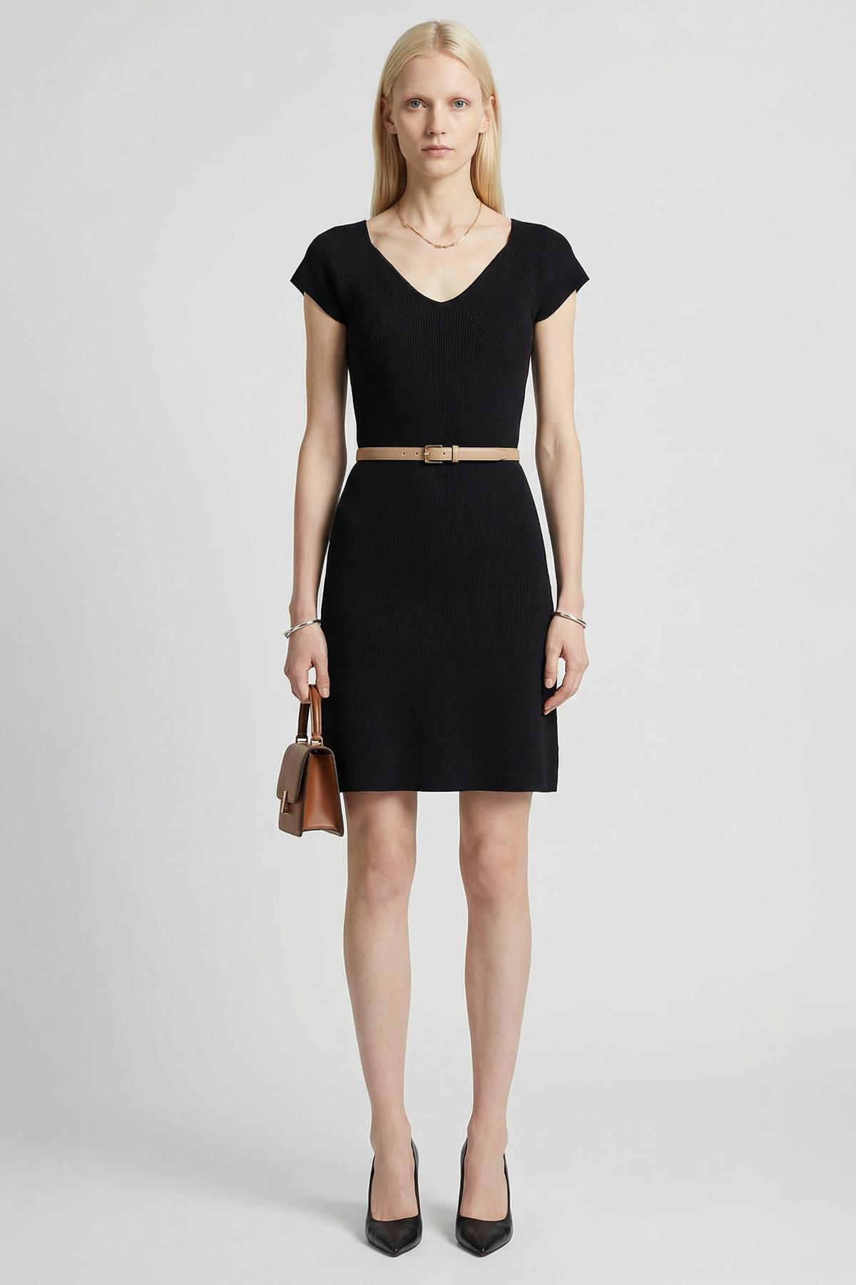 Siyah U Yaka Kısa Kol Triko Elbise 24171 