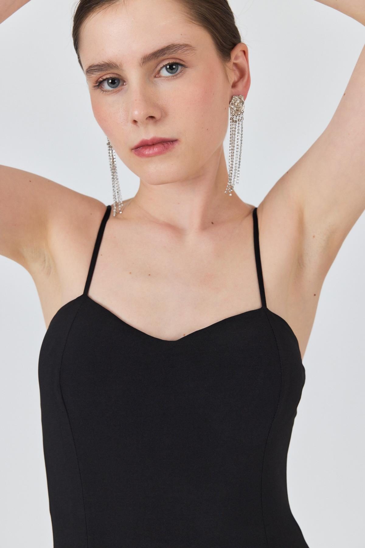 Siyah Şifon Etek Detaylı Ayarlanabilir Askılı Uzun Volan Elbise 241792 - 8