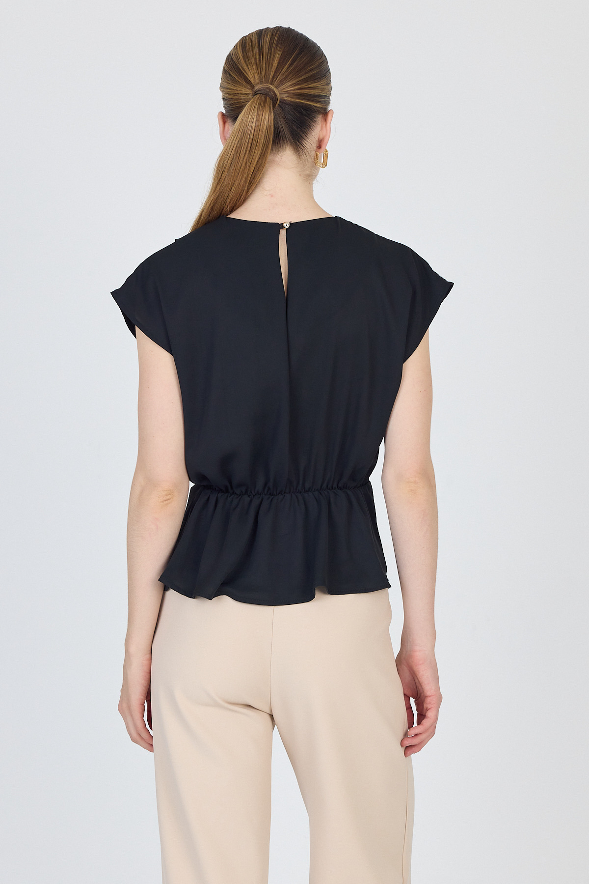 Siyah Bağlamalı Drapeli Bluz 242201 - 5