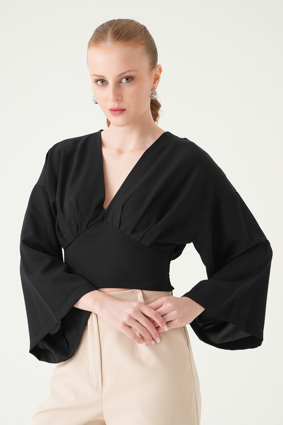 Siyah V Yaka Uzun Kol Bluz 242218 