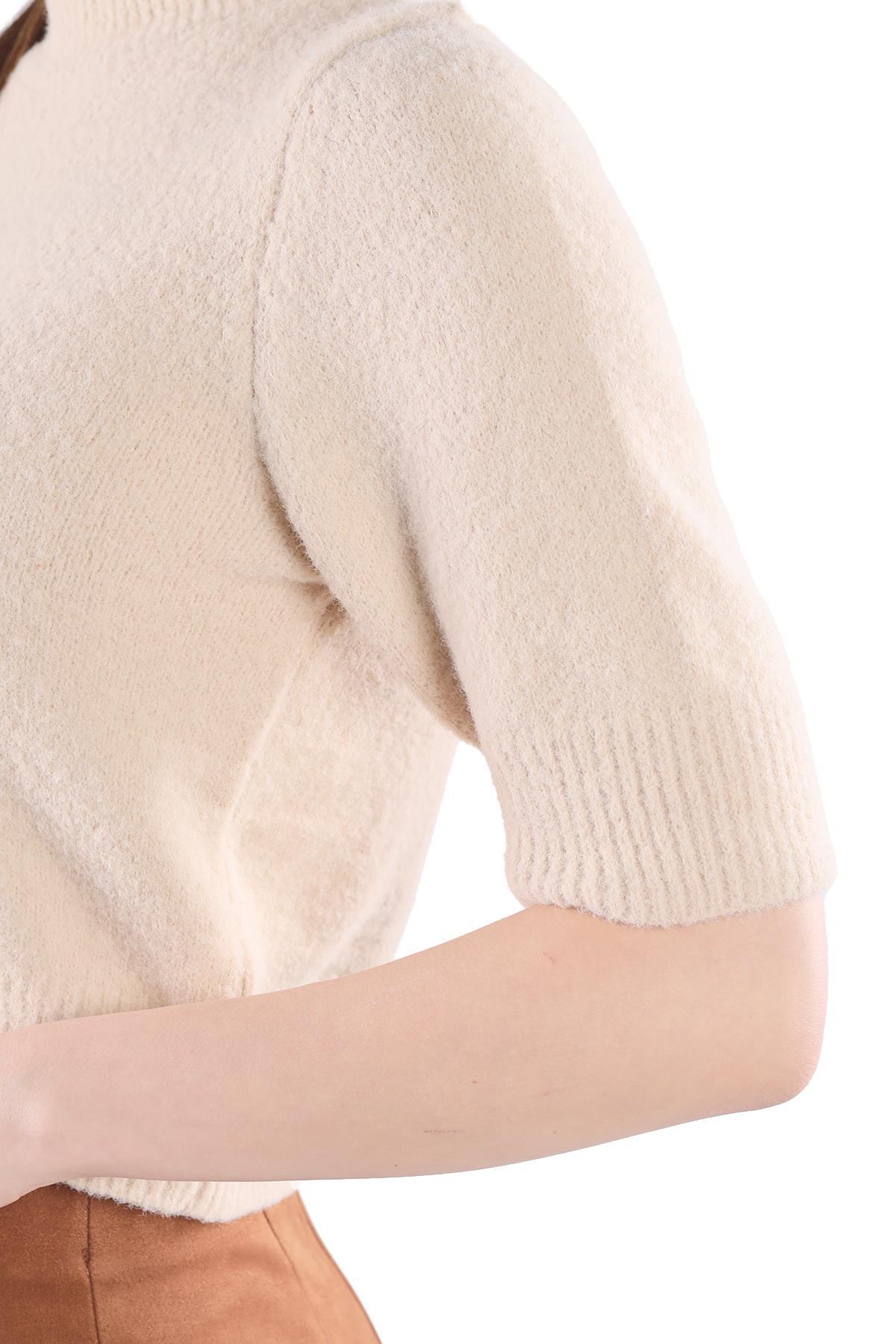 Krem Kısa Kol Boğazlı Kazak 24291 - 7