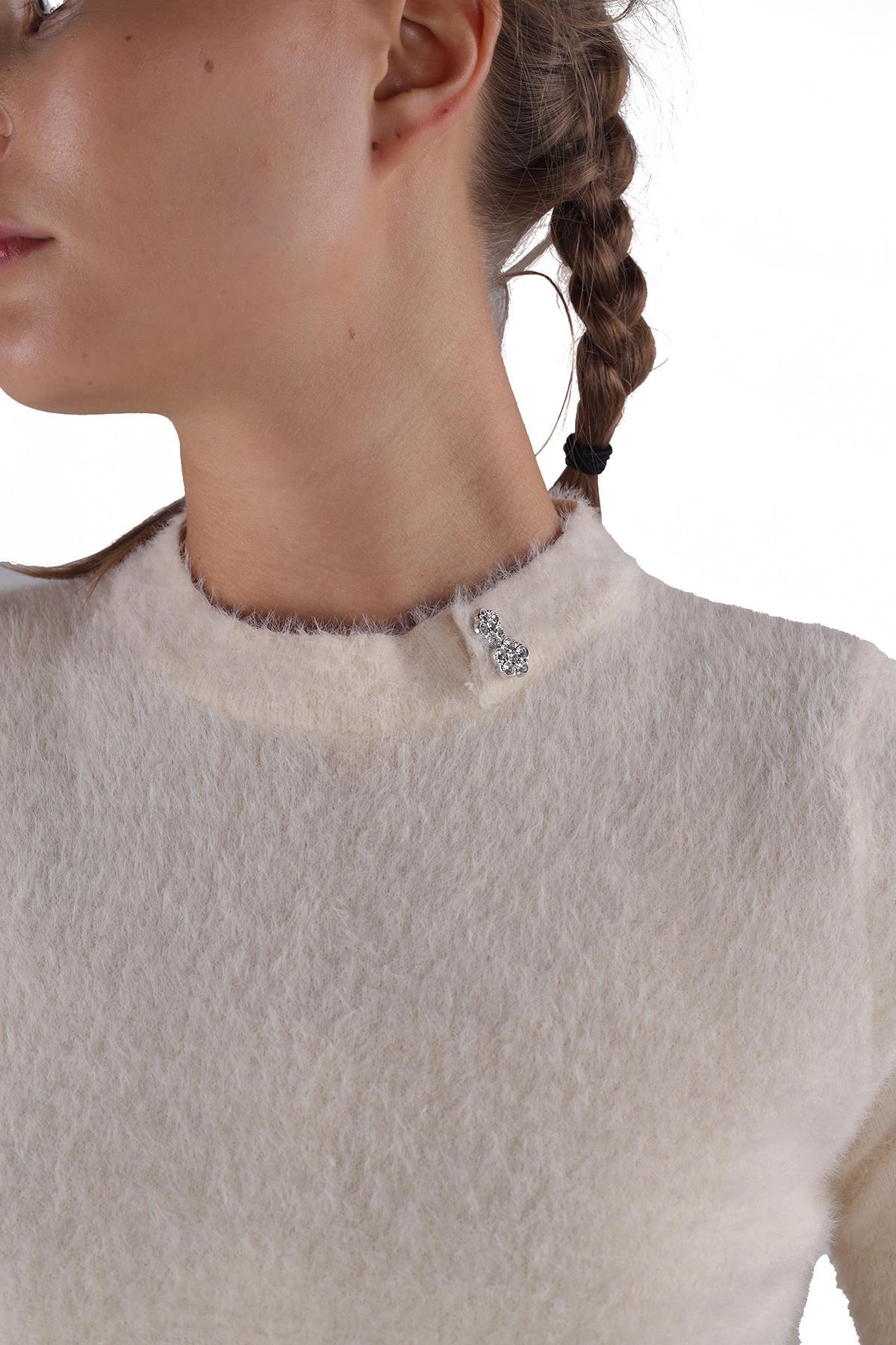 Ekru Yaka Taş Detay Sakallı Kazak 24292 - 4