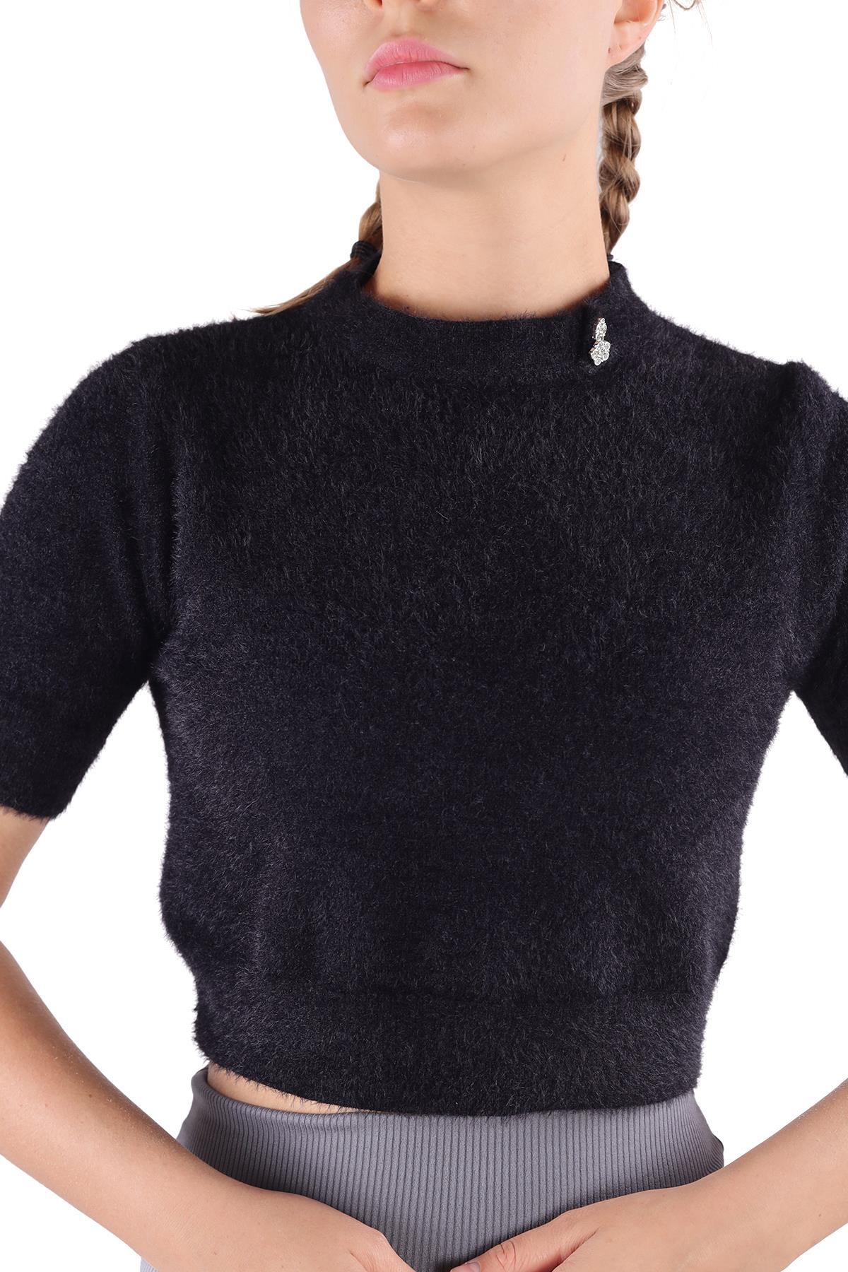 Siyah Yaka Taş Detay Sakallı Kazak 24292 - 8