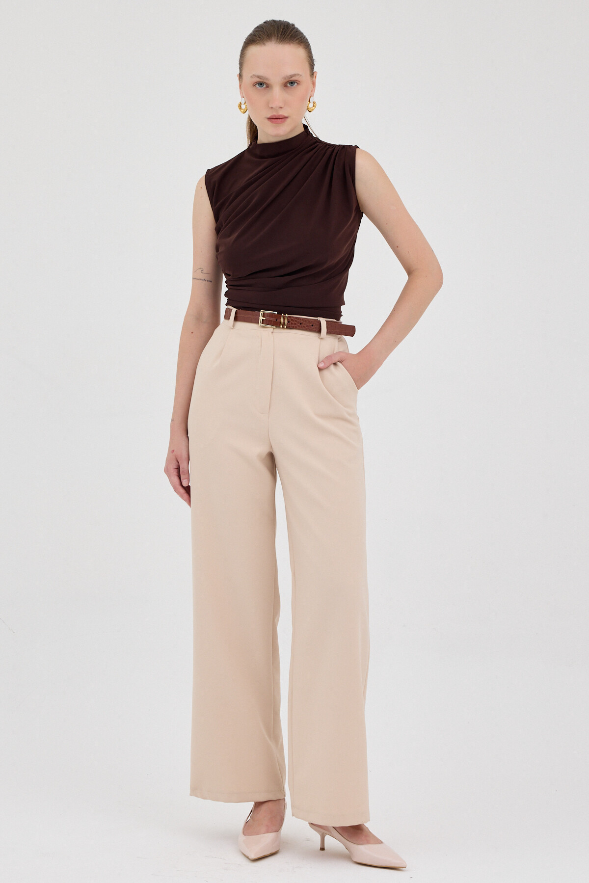Kahve Kolsuz Büzgülü Sandy Bluz 2430 - 3