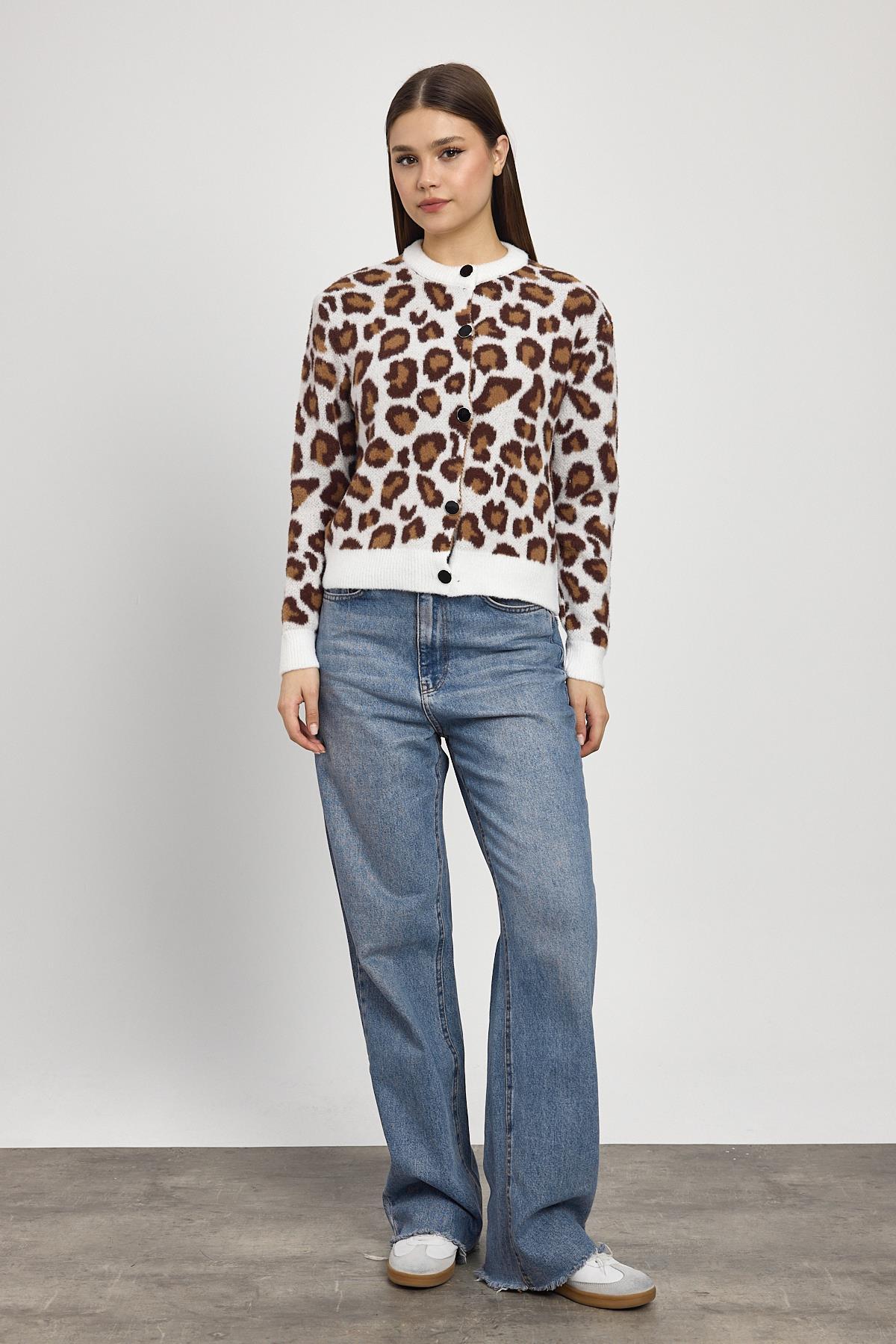 24367 Leopar Detay Triko Hırka Ekru 