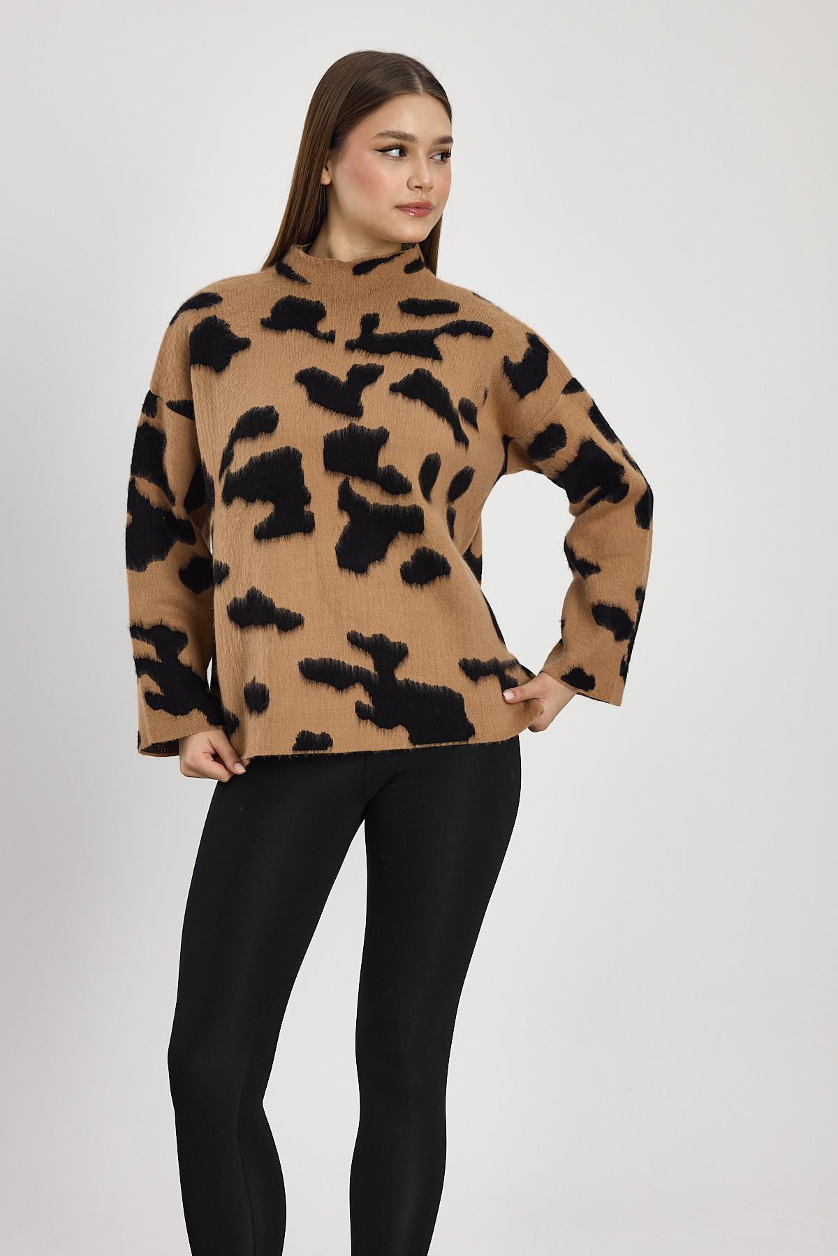 Bisküvi-Siyah Şardonlu Dik Yaka Leopar Kazak 24371 