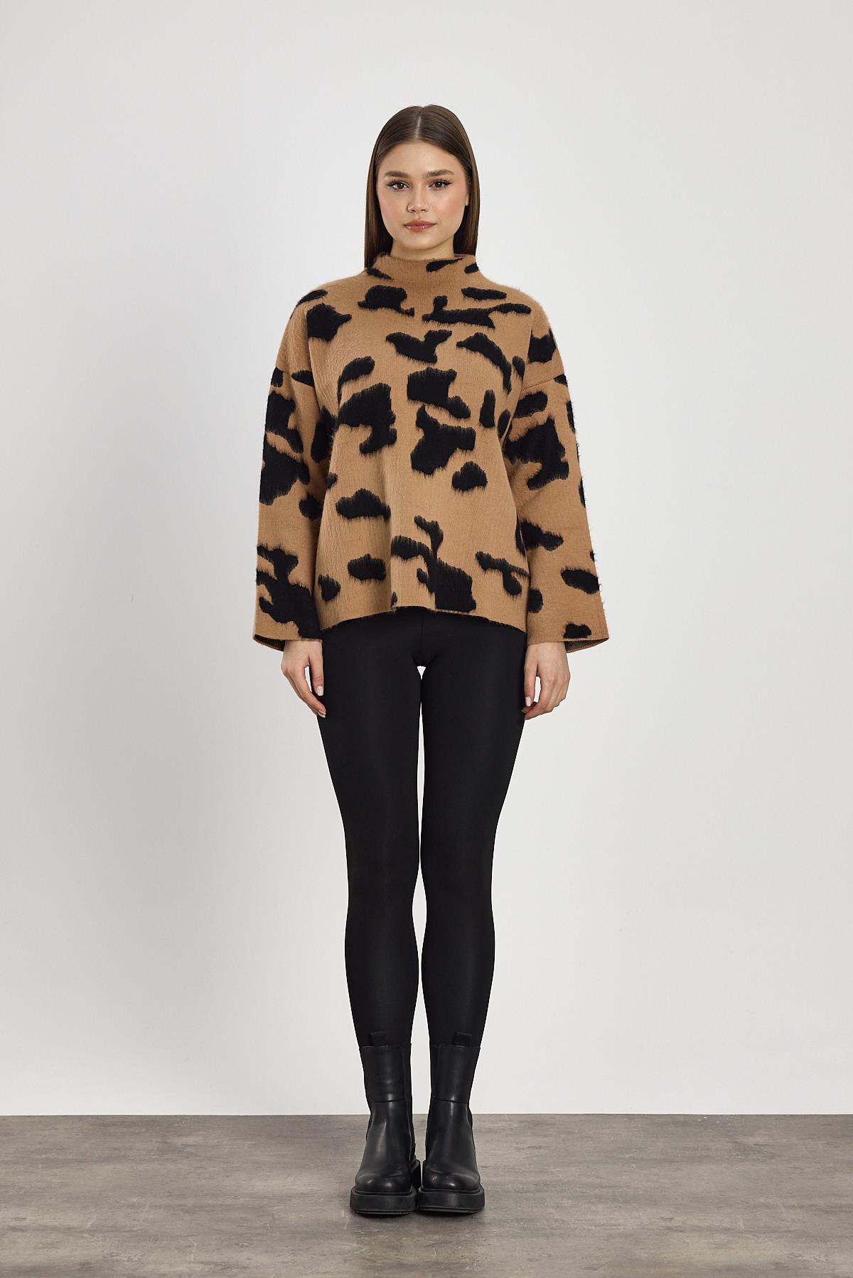 Bisküvi-Siyah Şardonlu Dik Yaka Leopar Kazak 24371 - 2