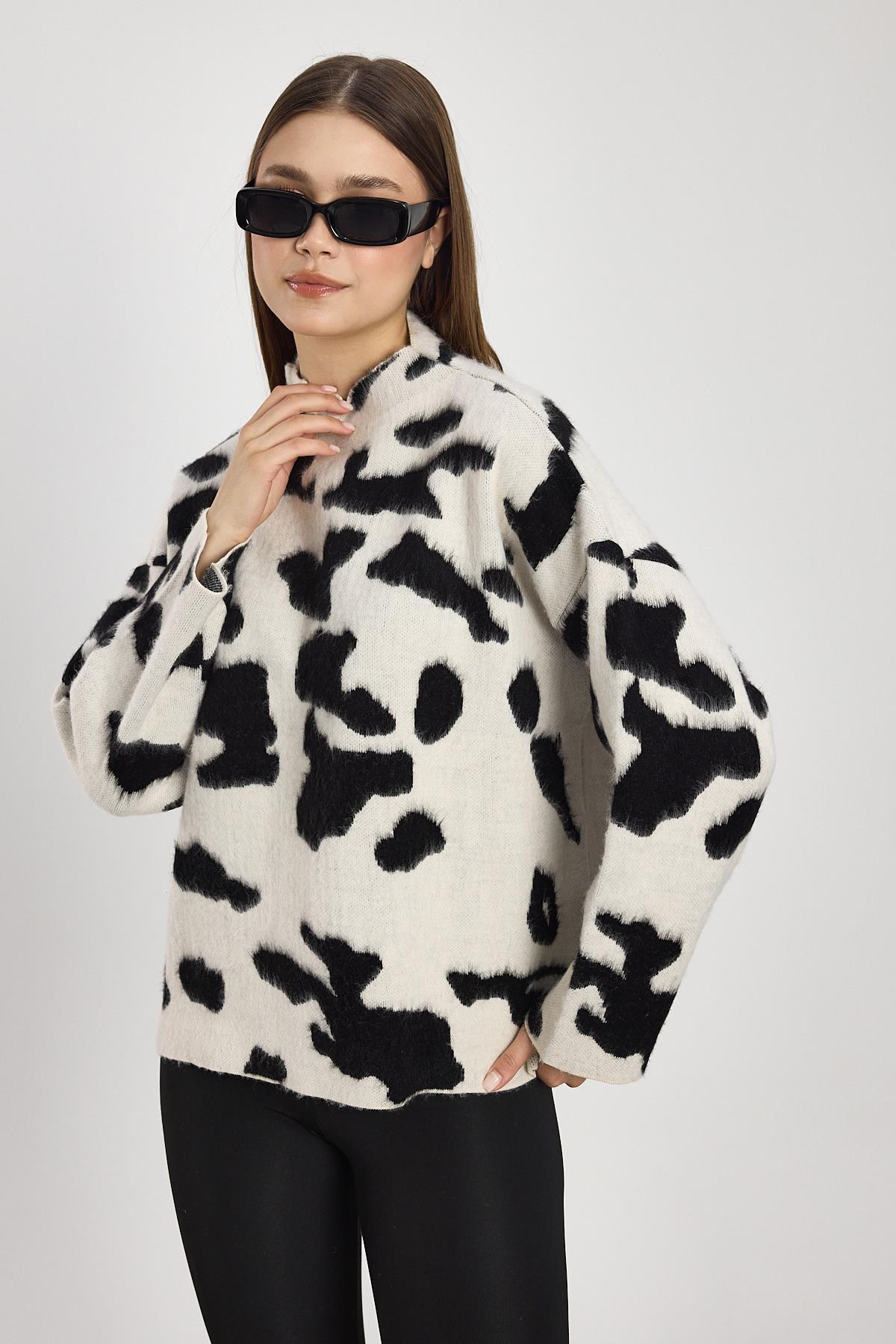 Siyah-Krem Şardonlu Dik Yaka Leopar Kazak 24371 - 3