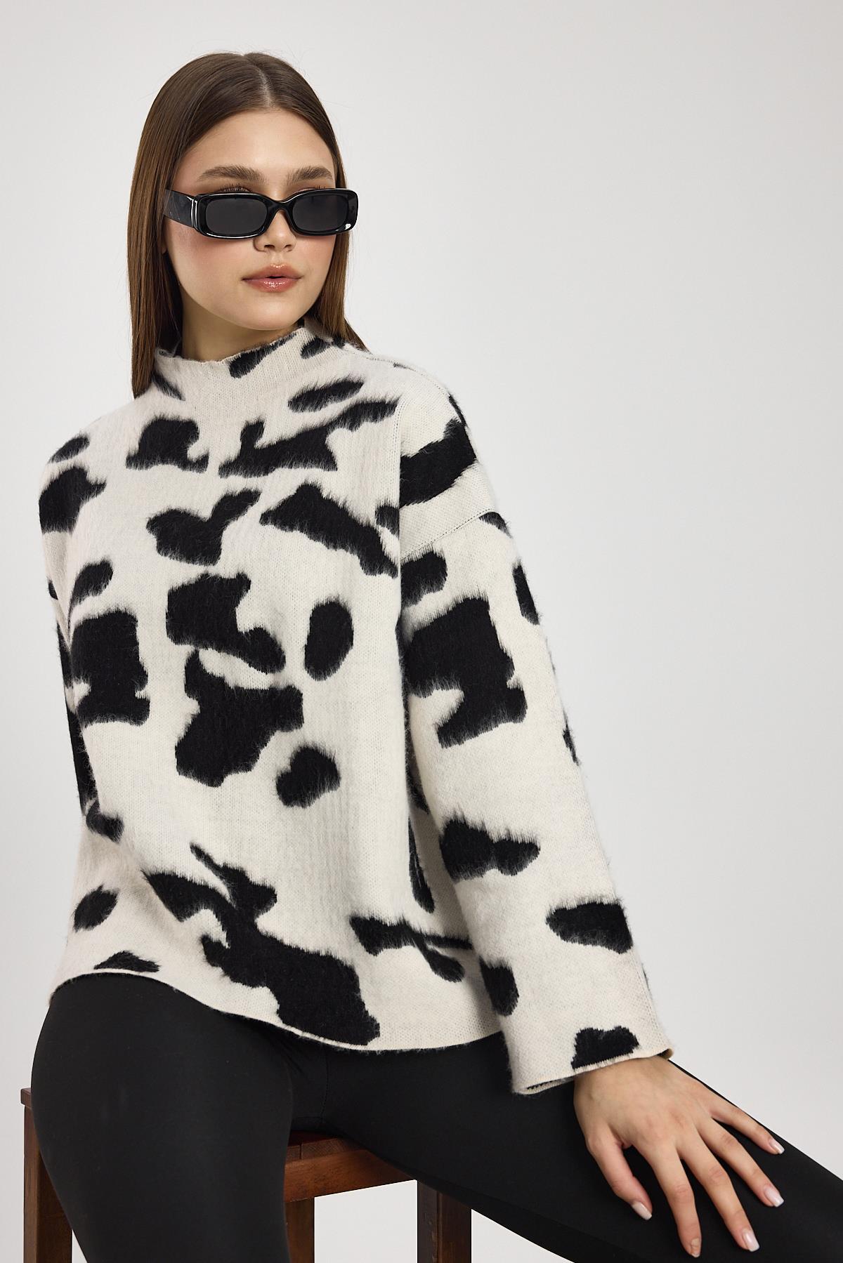 Siyah-Krem Şardonlu Dik Yaka Leopar Kazak 24371 - 7