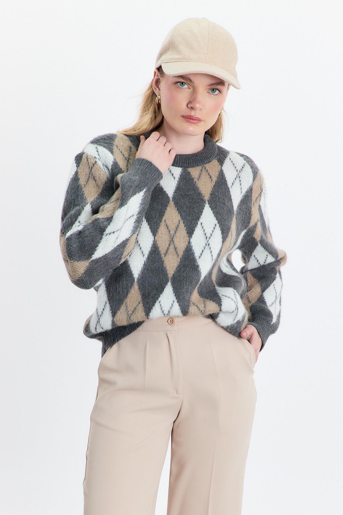 Gri Baklava Desen Şardonlu Kazak 24376 