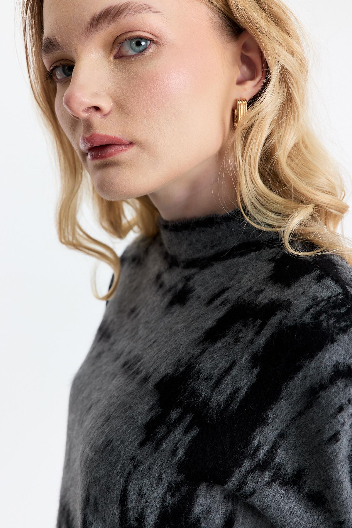 24378 Yarım Boğaz Şardonlu Kazak Füme-Siyah - RAYS